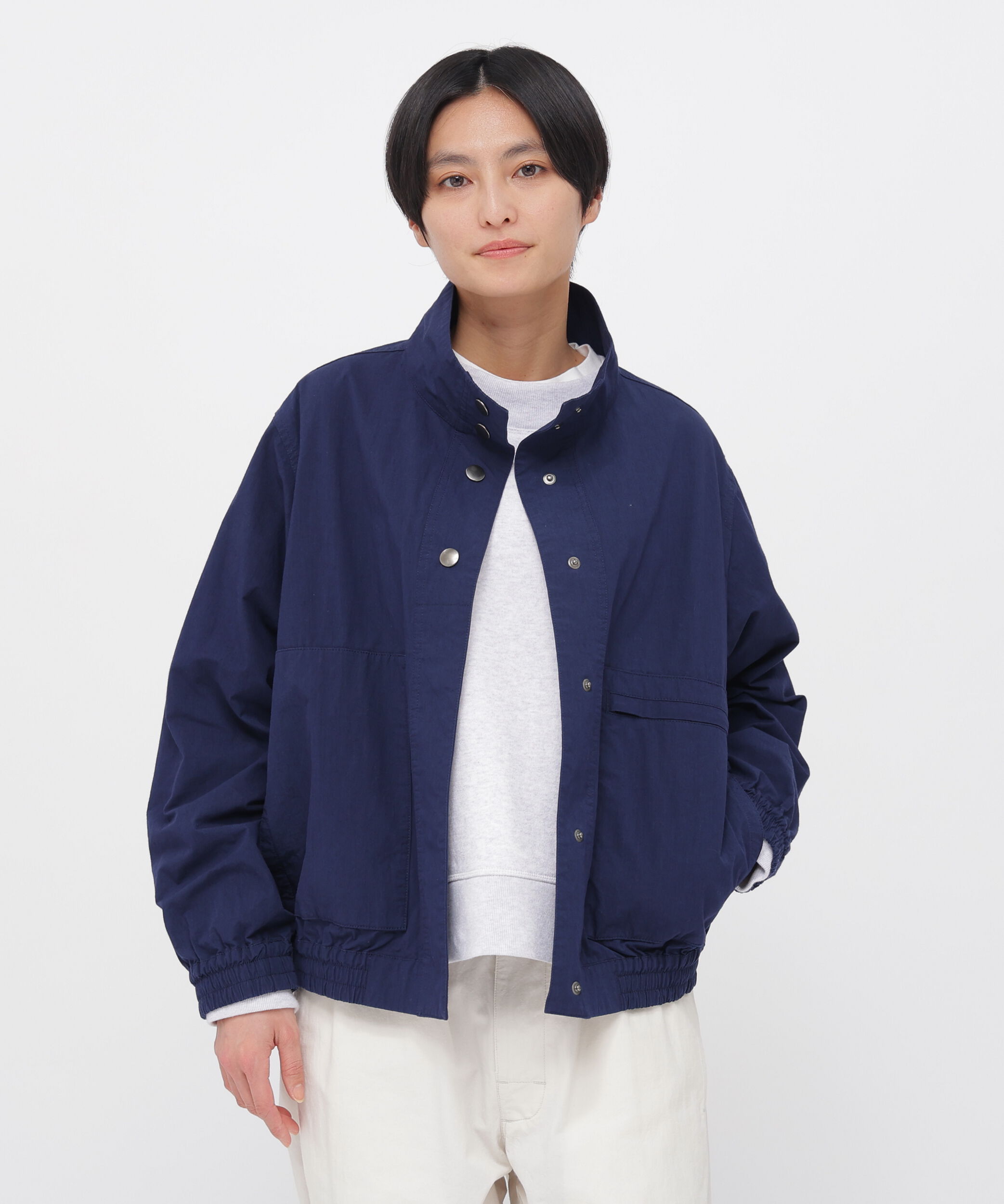 MHL.「COTTON NYLON PLAINWEAVE BLOUSON」|ブルゾン・スタジャン|INDIGO5