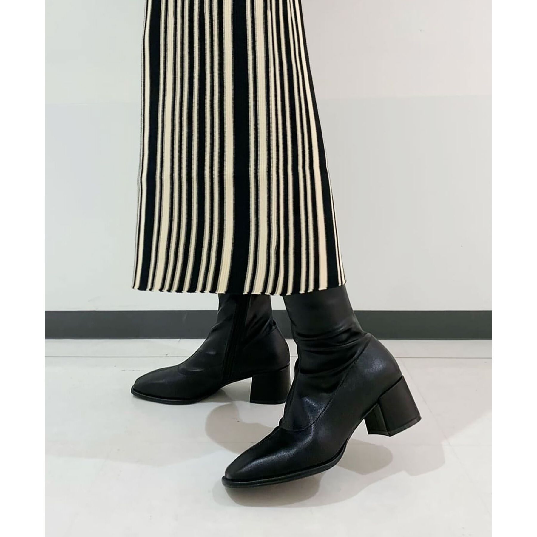 ESPERANZA「スクエアトゥロングブーツ【ロングセラー／歩きやすい／ローヒール／ストレッチ／サイドジップ／着脱簡単／」|ショートブーツ|