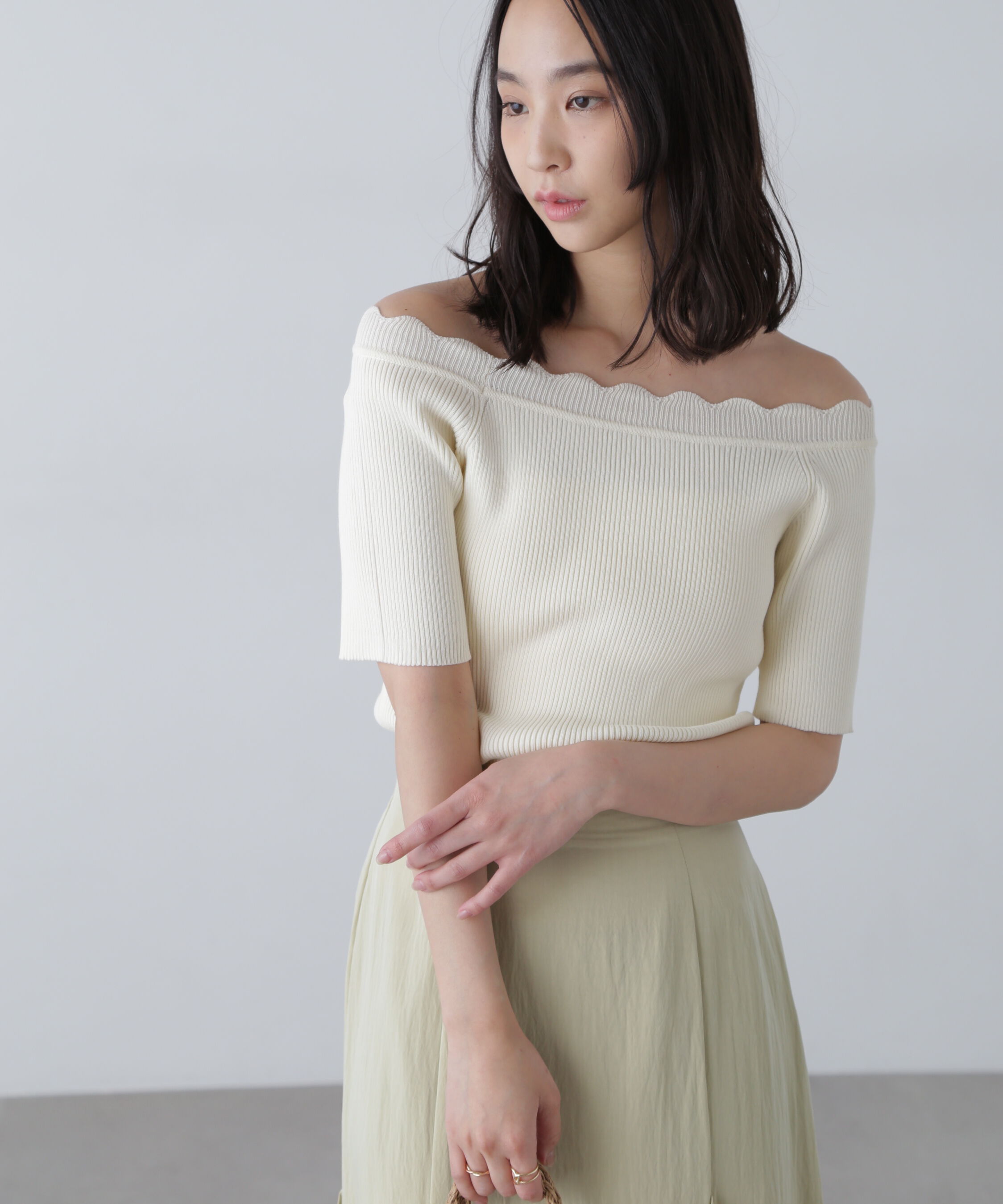  「２ＷＡＹオフショルスカラップニット」|ニット・セーター|