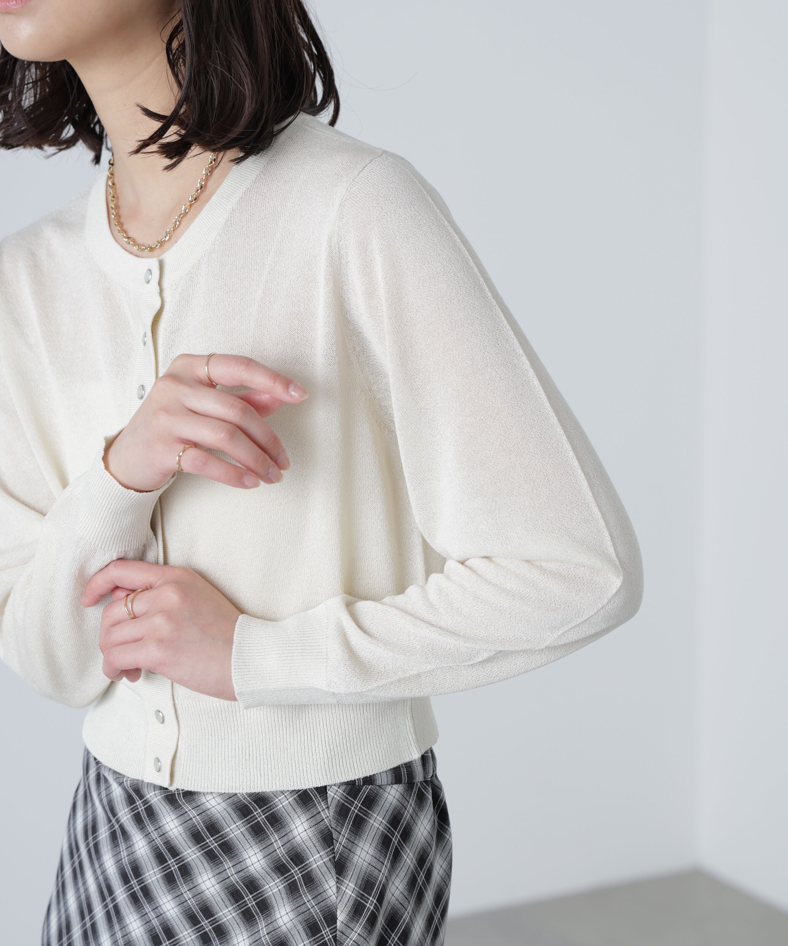  「ドットボタンクルーネックカーディガン」|ニット・セーター|
