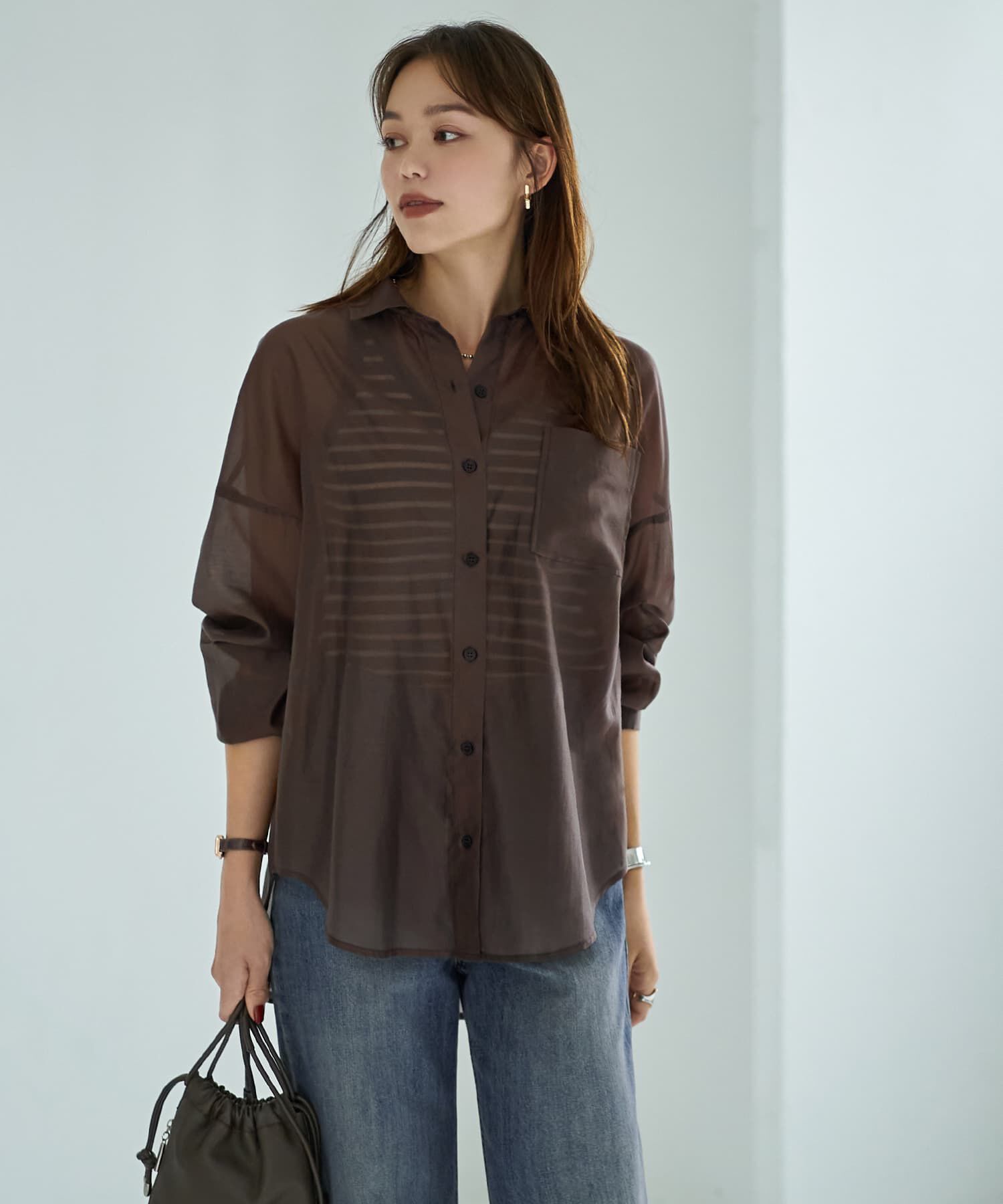 STYLE DELI「【袖口がゴムで便利な】微シアー微光沢シャツ」|シャツ・ブラウス|セピアブラウン