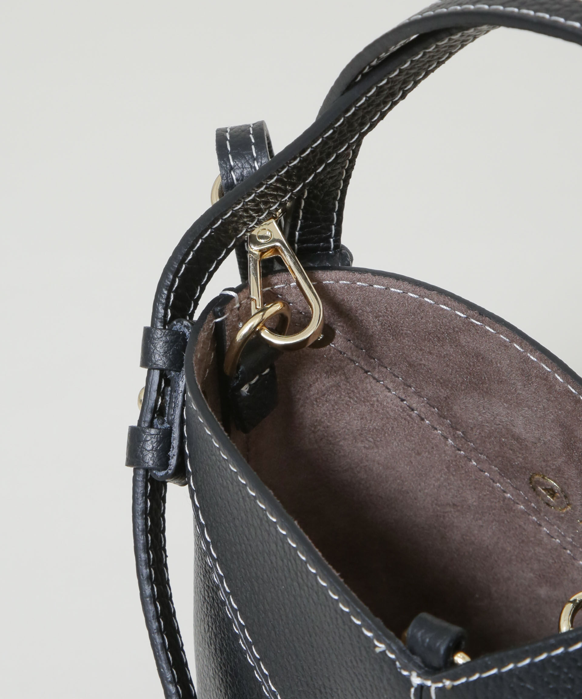 nano･universe「AULENTTI/レザーステッチショルダーバッグ」|ショルダー・メッセンジャー|