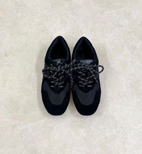 fredy emue「スマートメッシュスニーカー」|スニーカー|