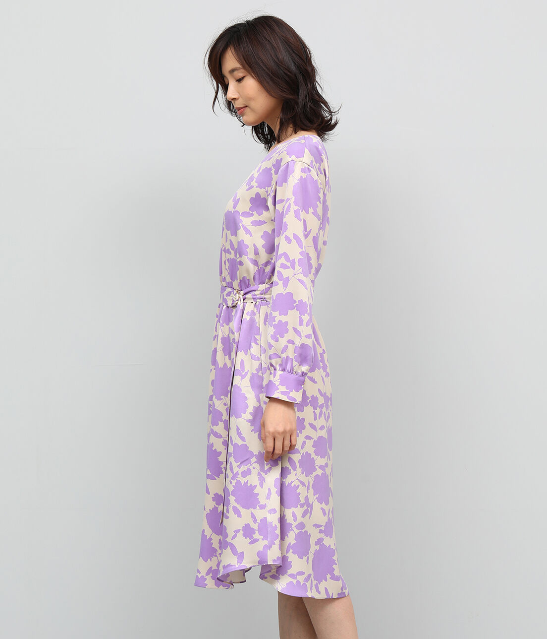 ROPE「起毛サテン花柄ワンピース」|ワンピース|