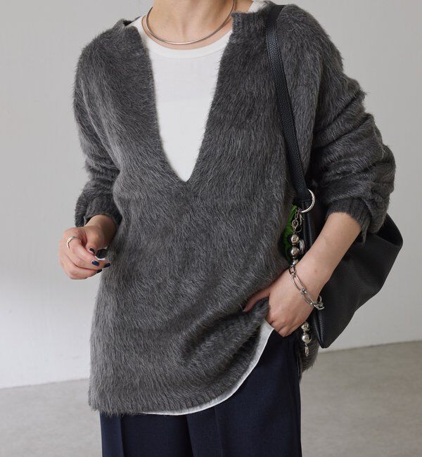  「エアリー深Vニット」|ニット・セーター|