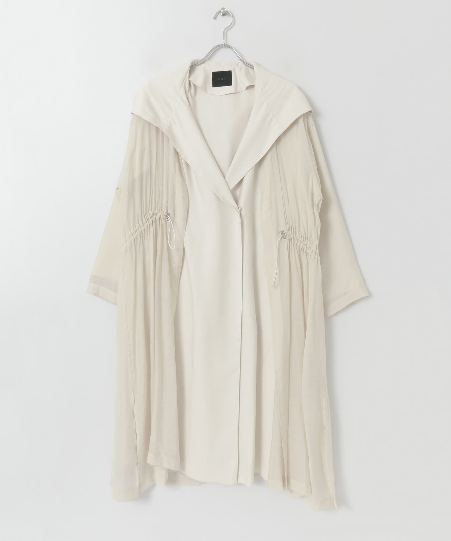  「レイヤードフーディーコート」|ノーカラーコート|