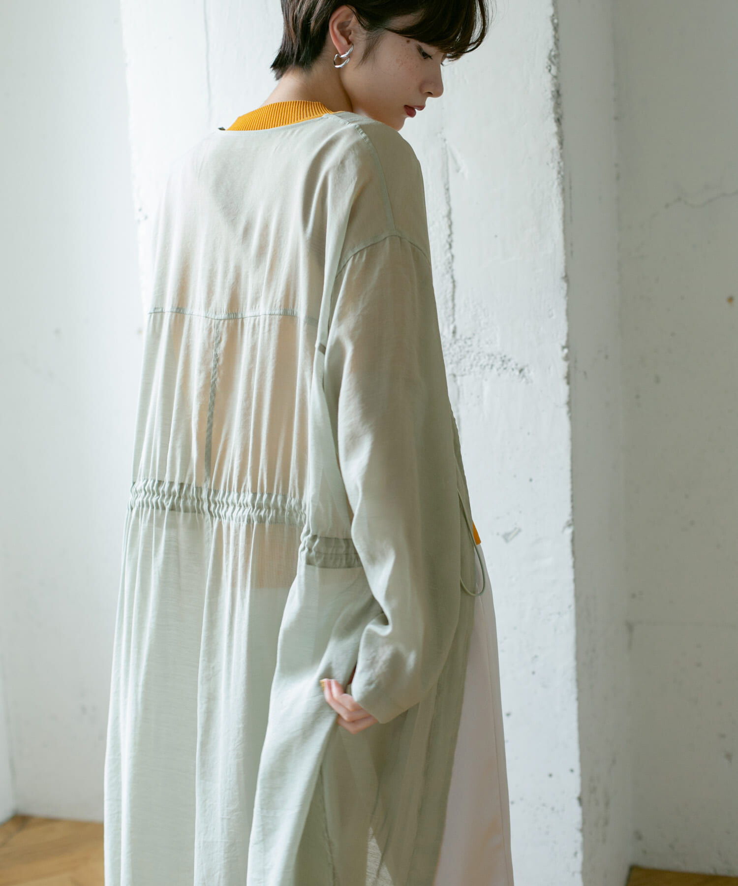  「レイヤードフーディーコート」|ノーカラーコート|