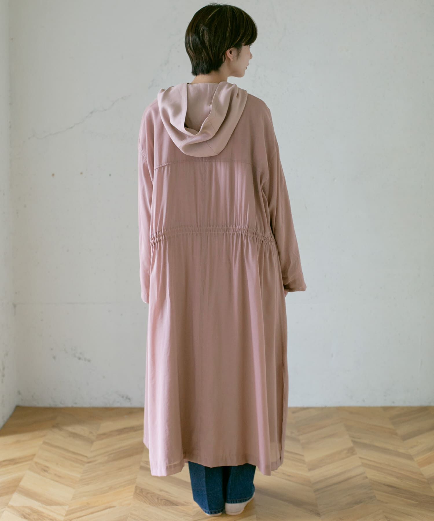  「レイヤードフーディーコート」|ノーカラーコート|