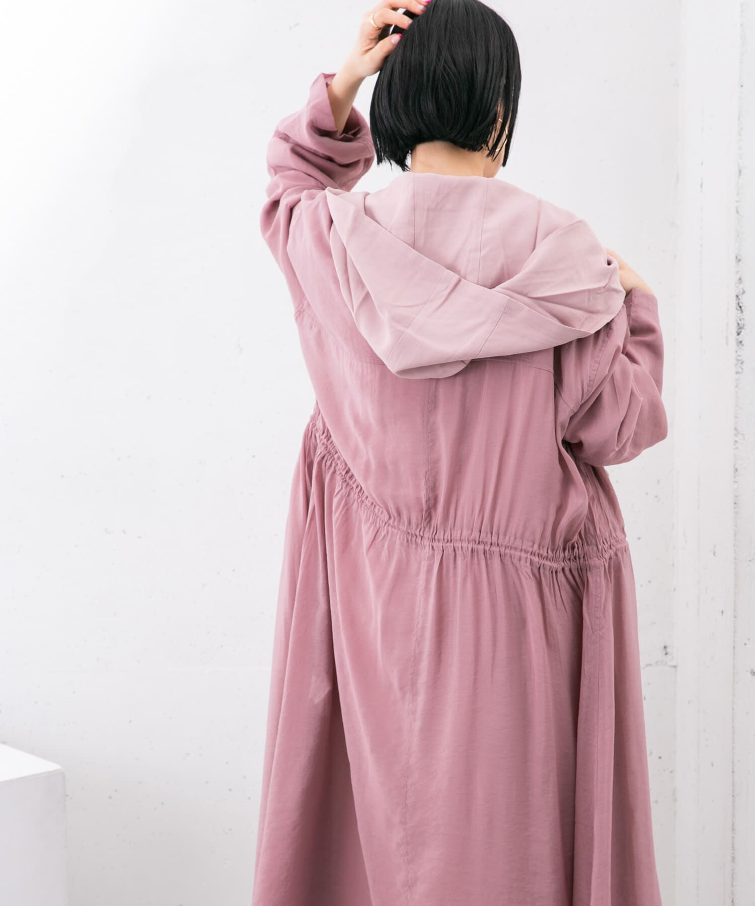  「レイヤードフーディーコート」|ノーカラーコート|