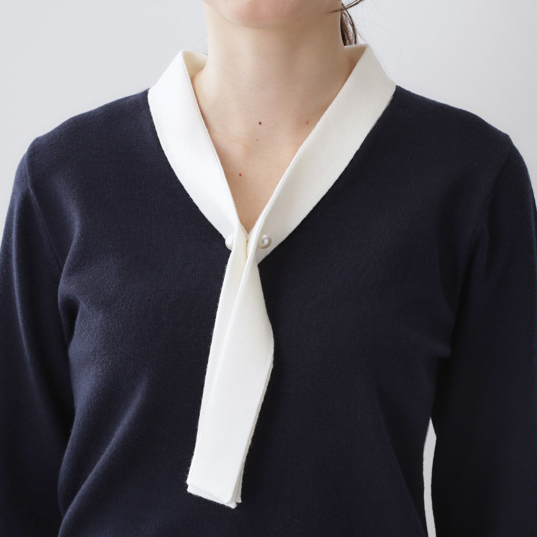 index「バイカラーボウタイパール調ニット【洗濯機OK】」|ニット・セーター|