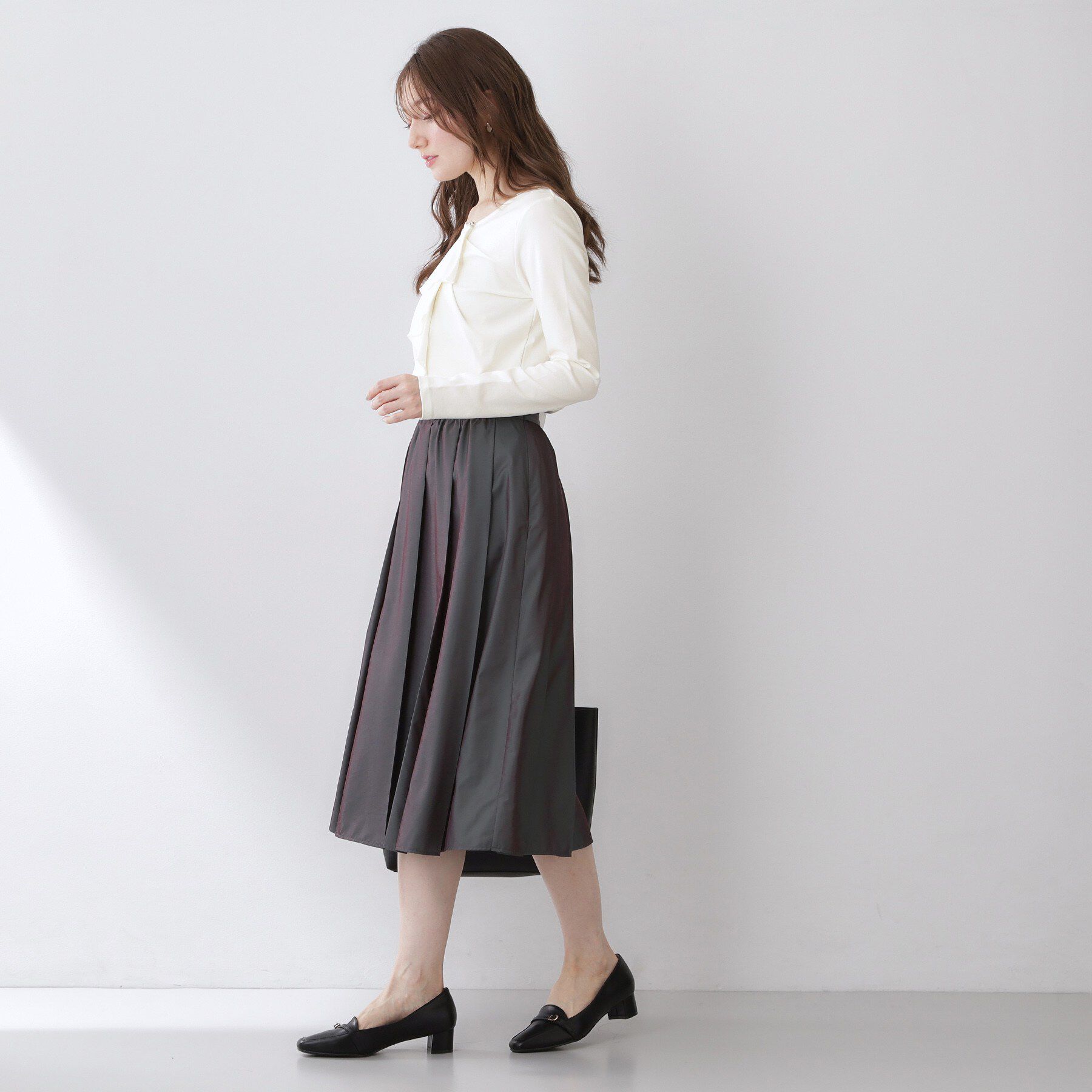 index「アシメラッフルフリルポンチトップス【洗濯機OK】」|Tシャツ・カットソー|