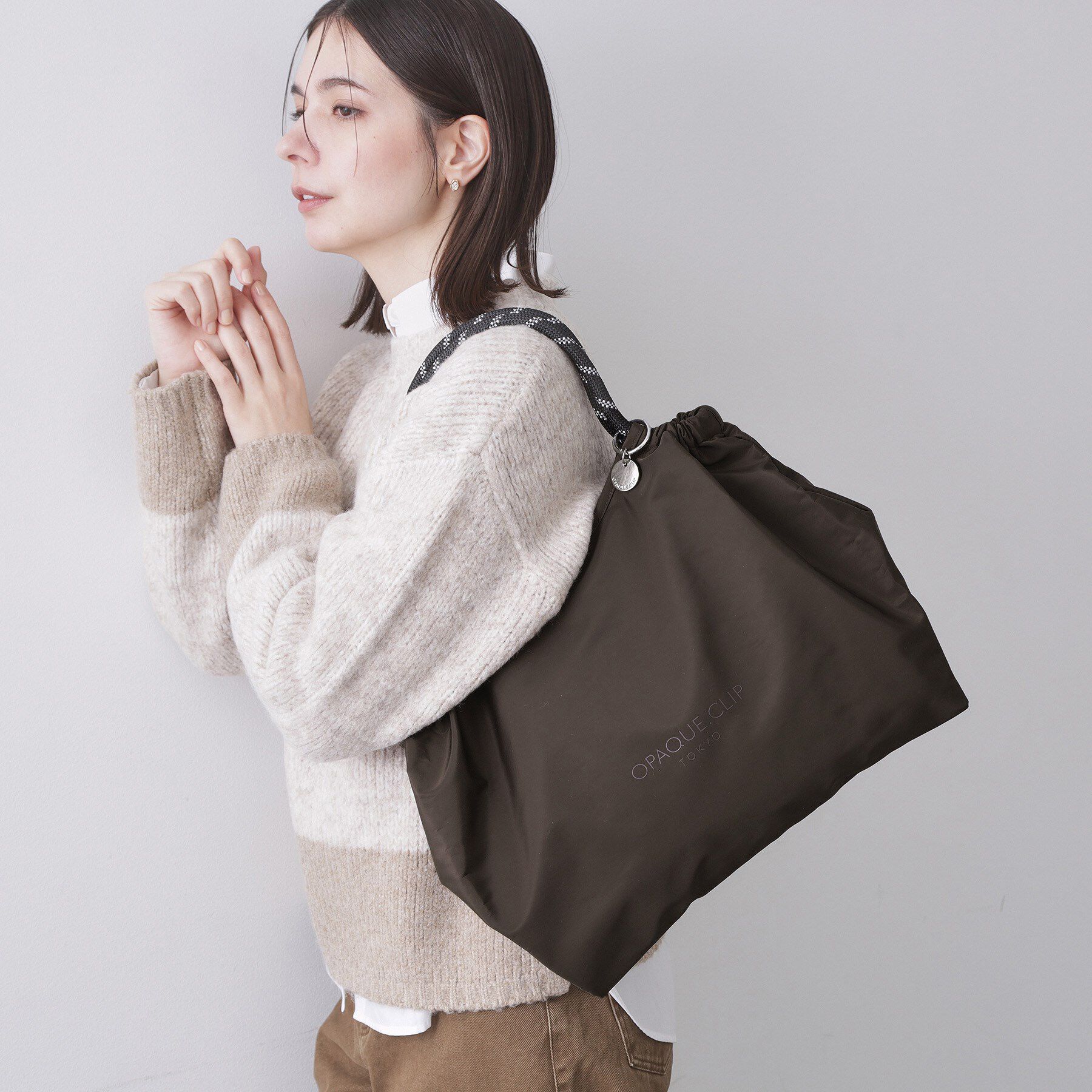 OPAQUE.CLIP「ロープハンドルドロストミドルトートバッグ【軽量／A4サイズ対応】」|トートバッグ|ブラウン(044)