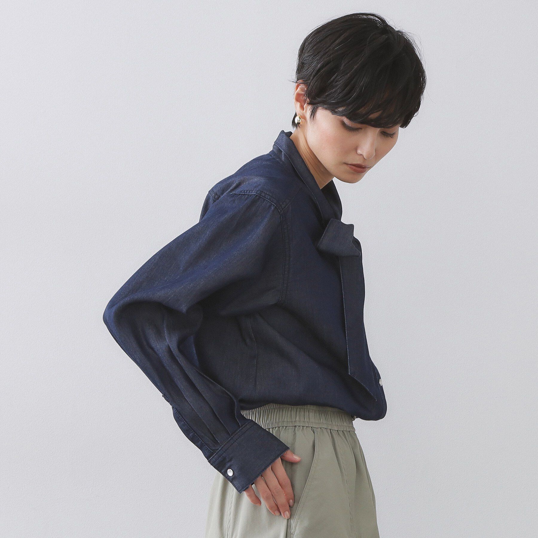 OPAQUE.CLIP「セルロース混デニムボウタイブラウス【洗濯機OK】」|シャツ・ブラウス|