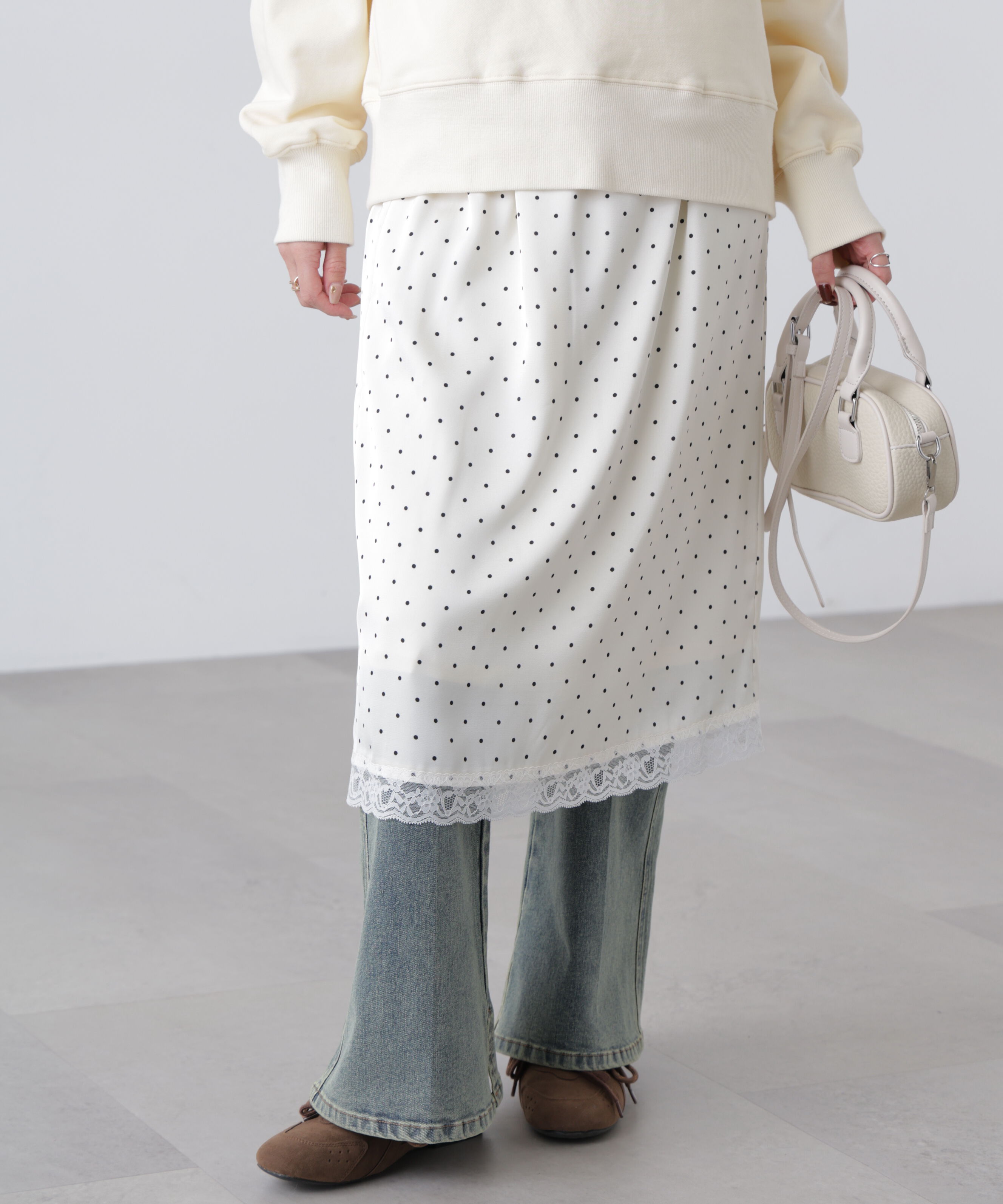  「レーストリムサテンミディスカート」|スカート|オフベースド 1