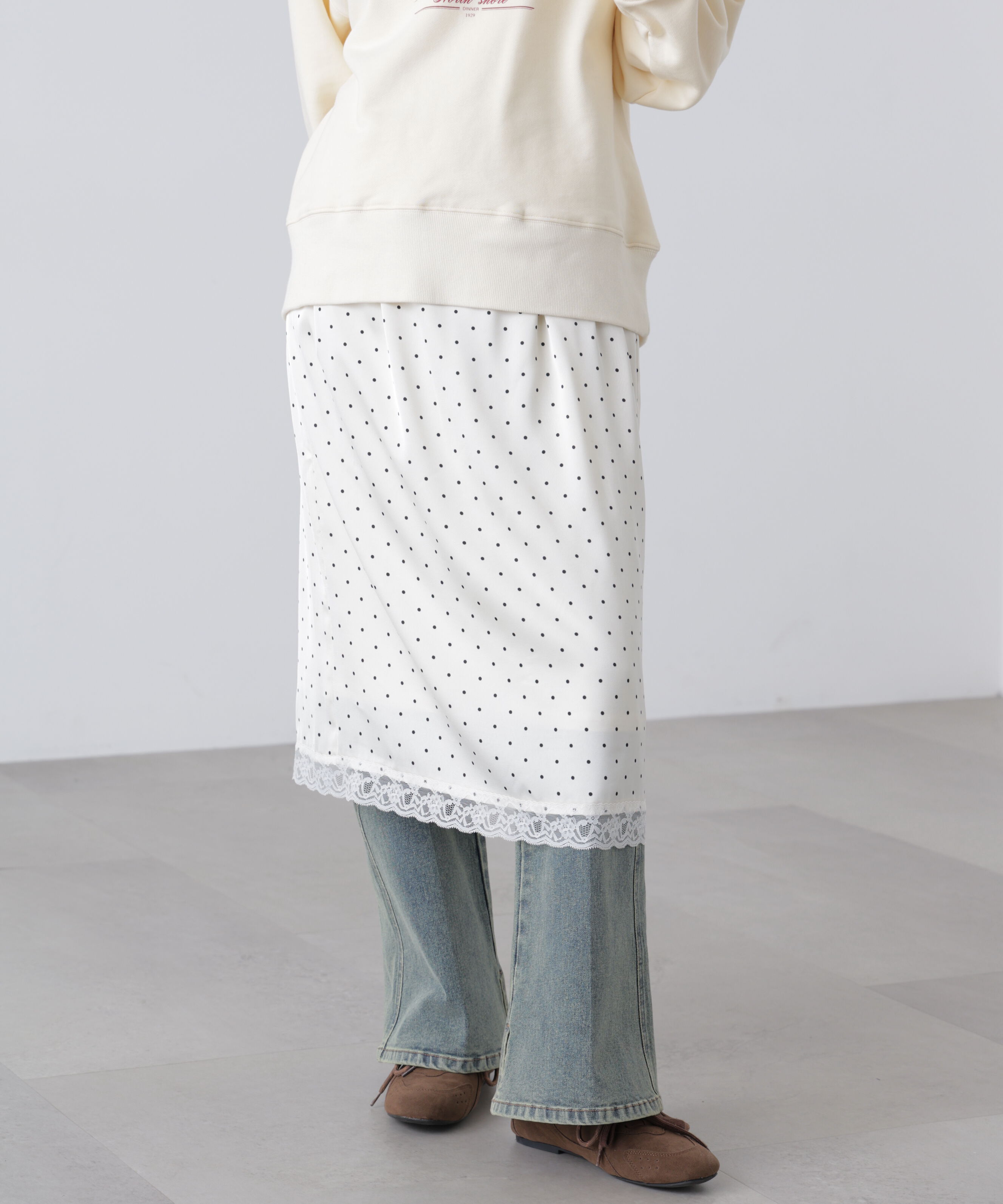  「レーストリムサテンミディスカート」|スカート|