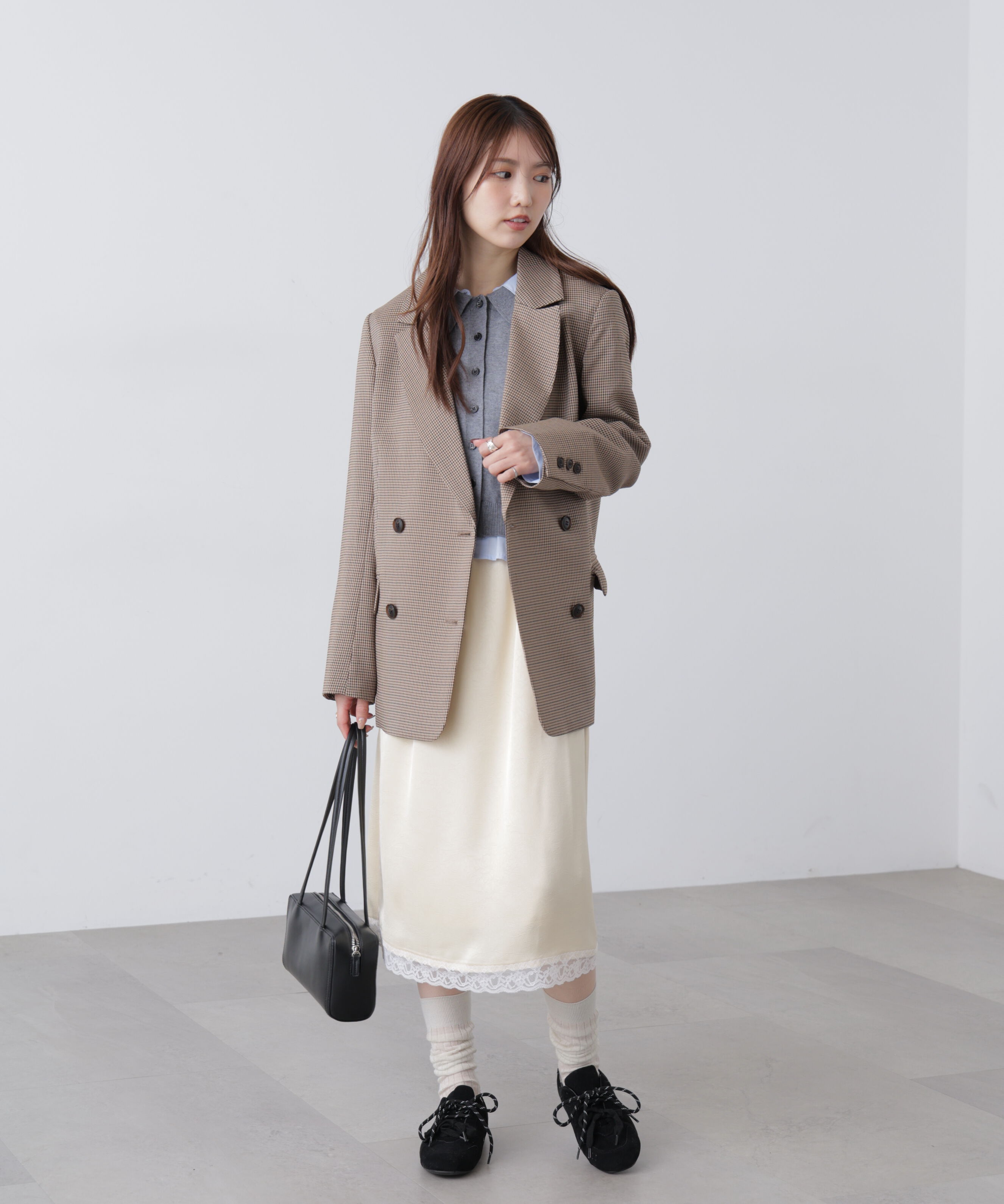  「レーストリムサテンミディスカート」|スカート|