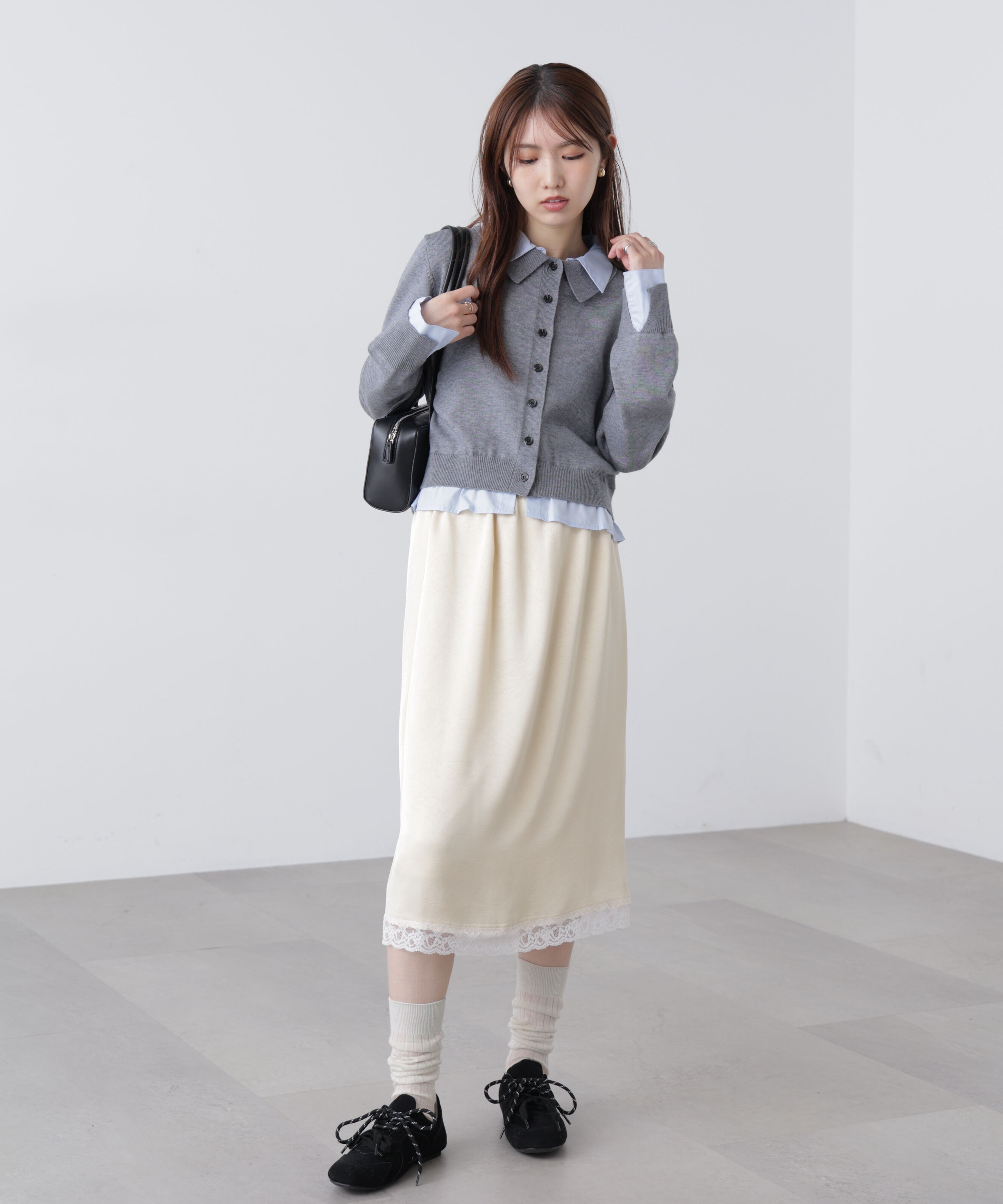  「レーストリムサテンミディスカート」|スカート|