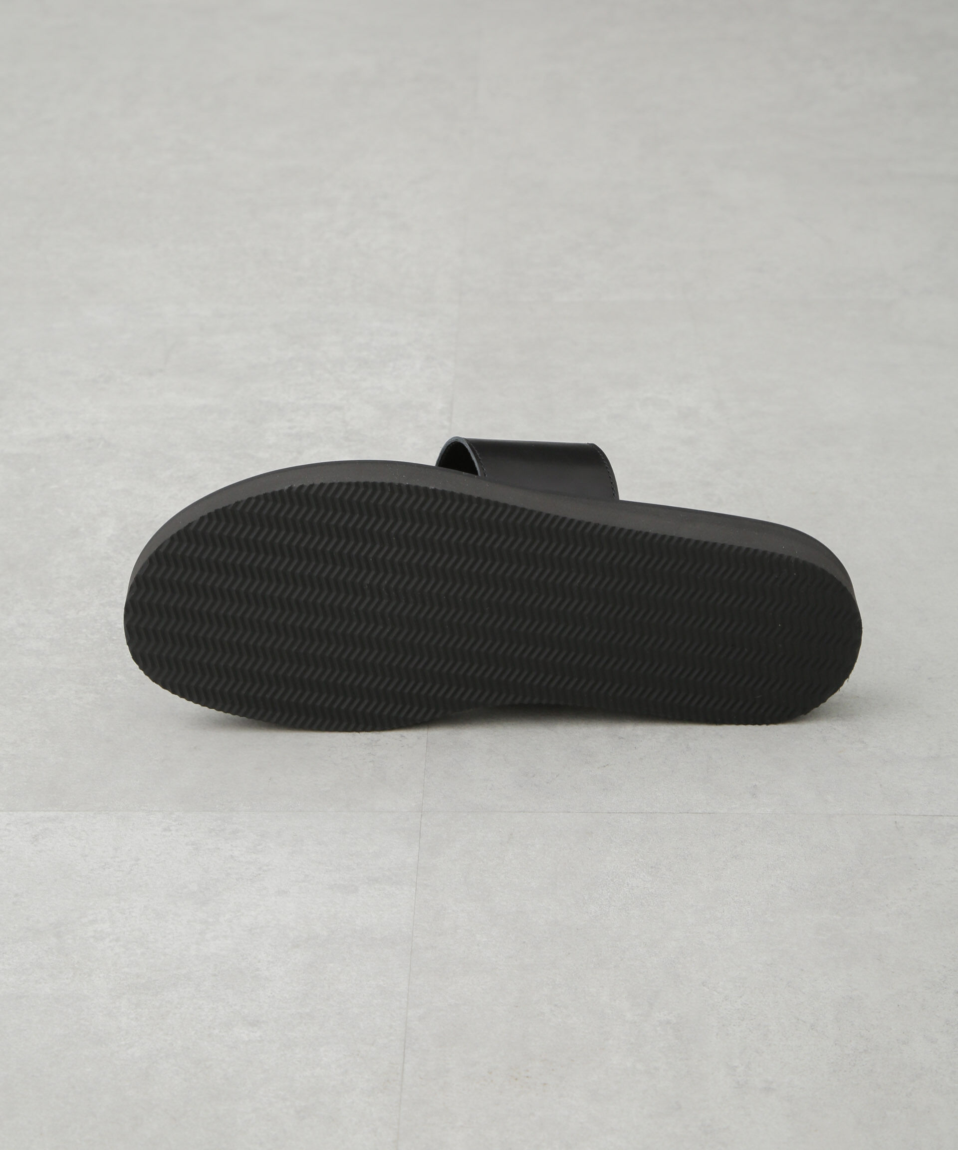 nano･universe「PADRONE THE STANDARD LINE/別注 THONG SANDAL / 指ぬきレザーサンダル」|サンダル|