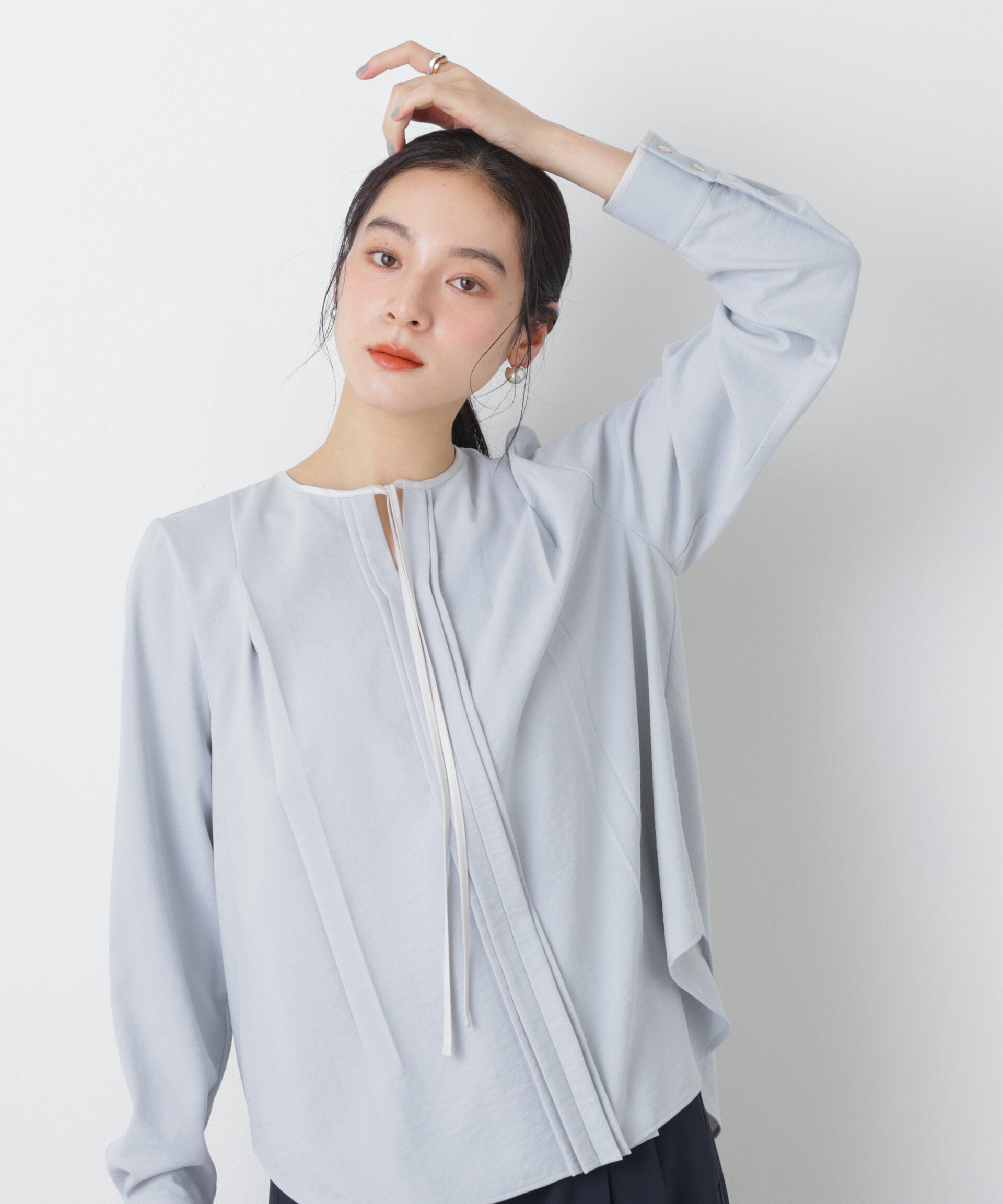 nano･universe「タックリボンブラウス」|シャツ・ブラウス|L.ブルー1