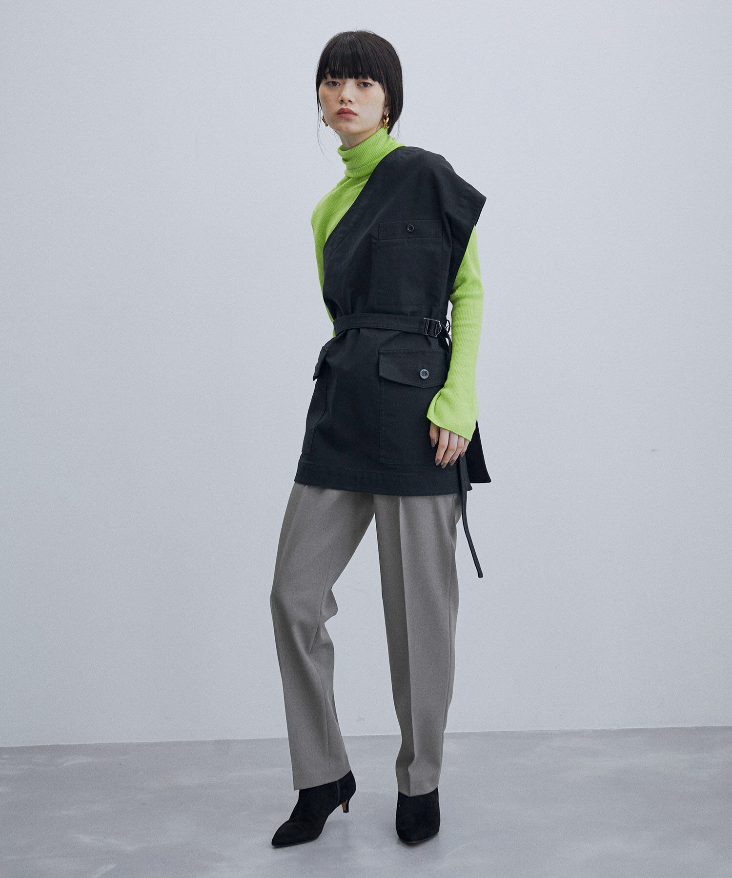 ADAM ET ROPE'「【サステナブル】スリムスラックス」|スラックス|