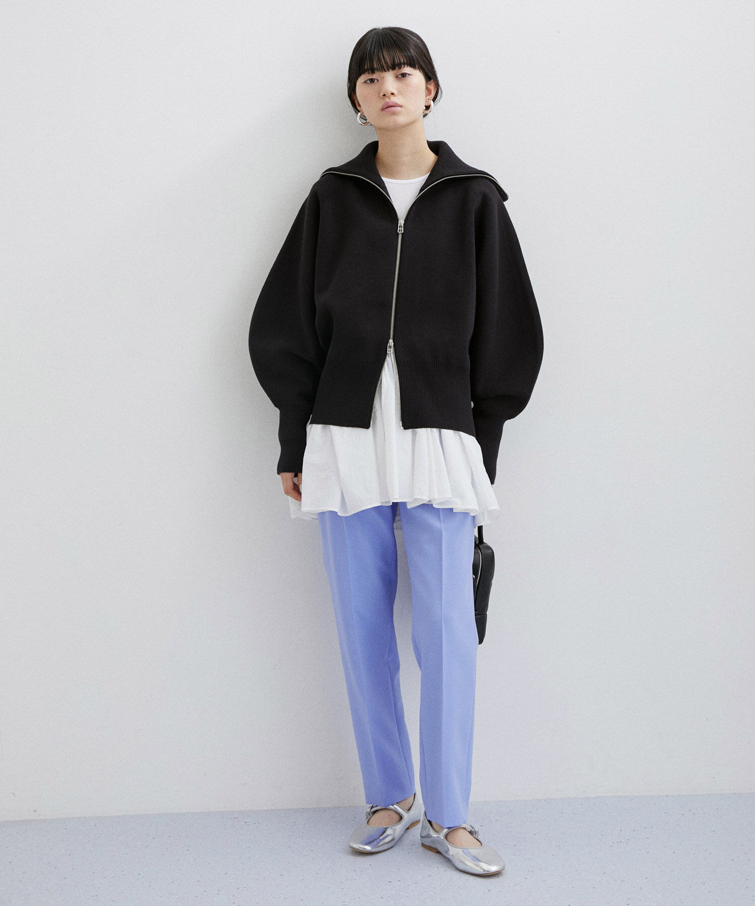 ADAM ET ROPE'「【サステナブル】スリムスラックス」|スラックス|