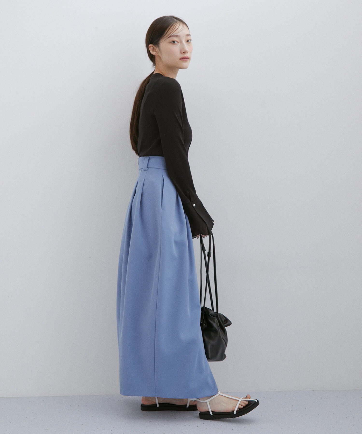 ADAM ET ROPE'「ナロークロスストラップスポサン」|サンダル|