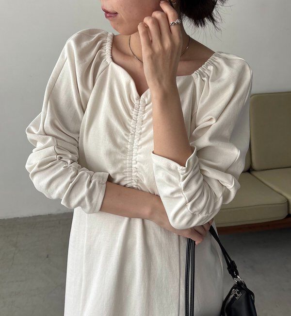  「【低身長サイズあり】ウェーブネックギャザーワンピース」|ワンピース|