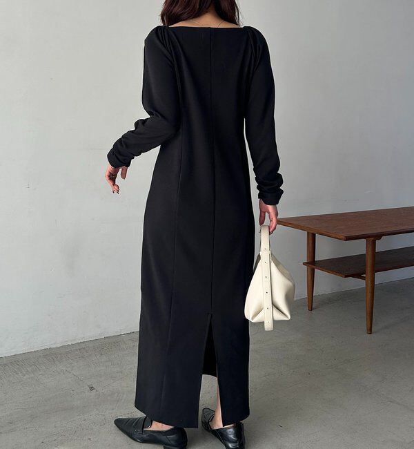  「【低身長サイズあり】ウェーブネックギャザーワンピース」|ワンピース|