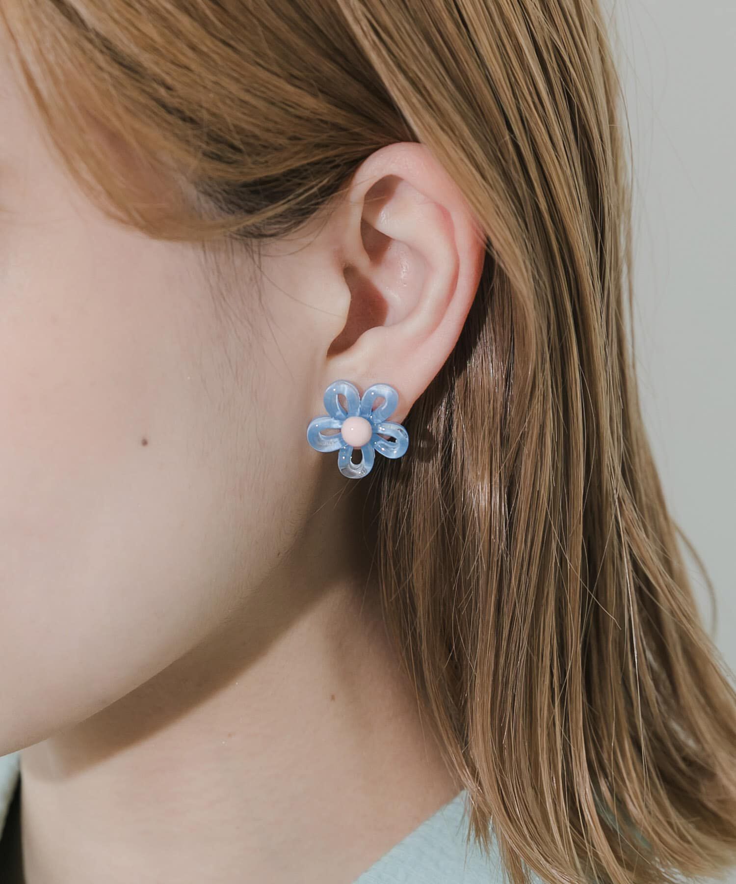 SMELLY「クリアフラワーピアス」|ピアス|