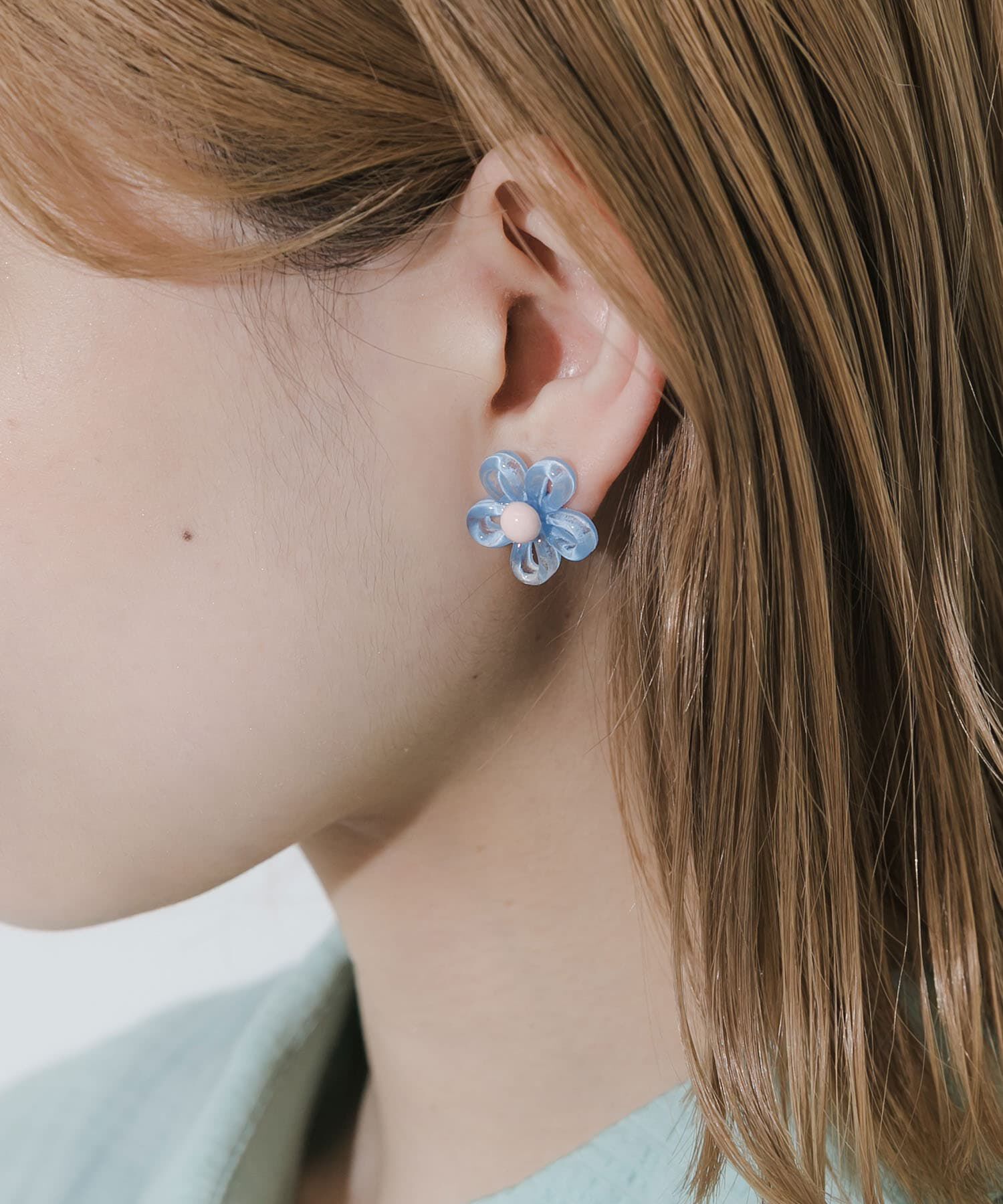 SMELLY「クリアフラワーピアス」|ピアス|