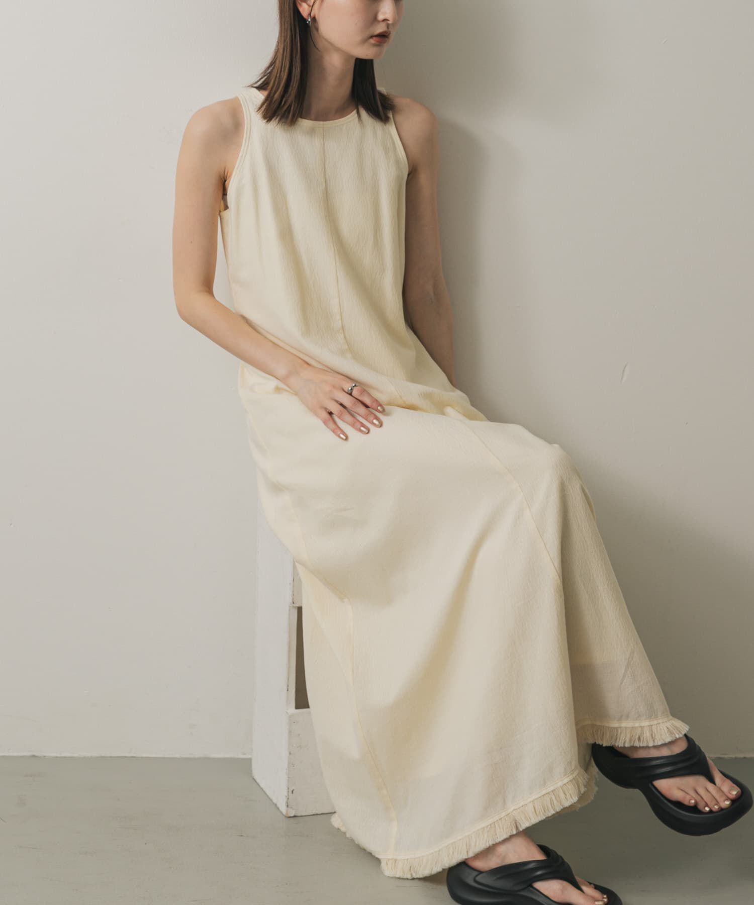 SENSE OF PLACE by URBAN RESEARCH「アメスリフリンジワンピース」|ワンピース|アイボリー