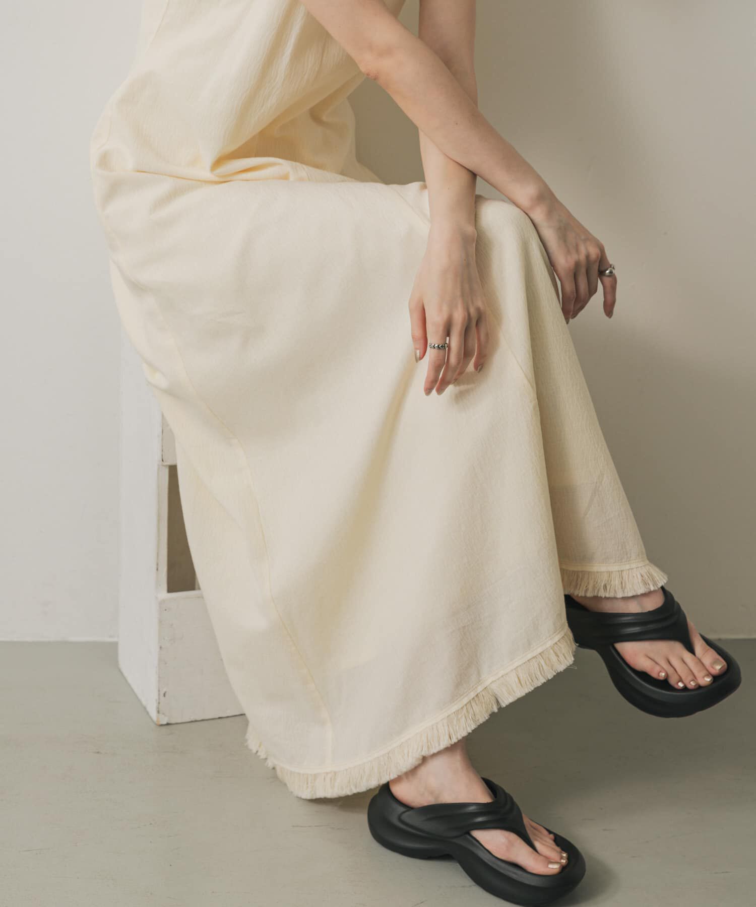 SENSE OF PLACE by URBAN RESEARCH「アメスリフリンジワンピース」|ワンピース|