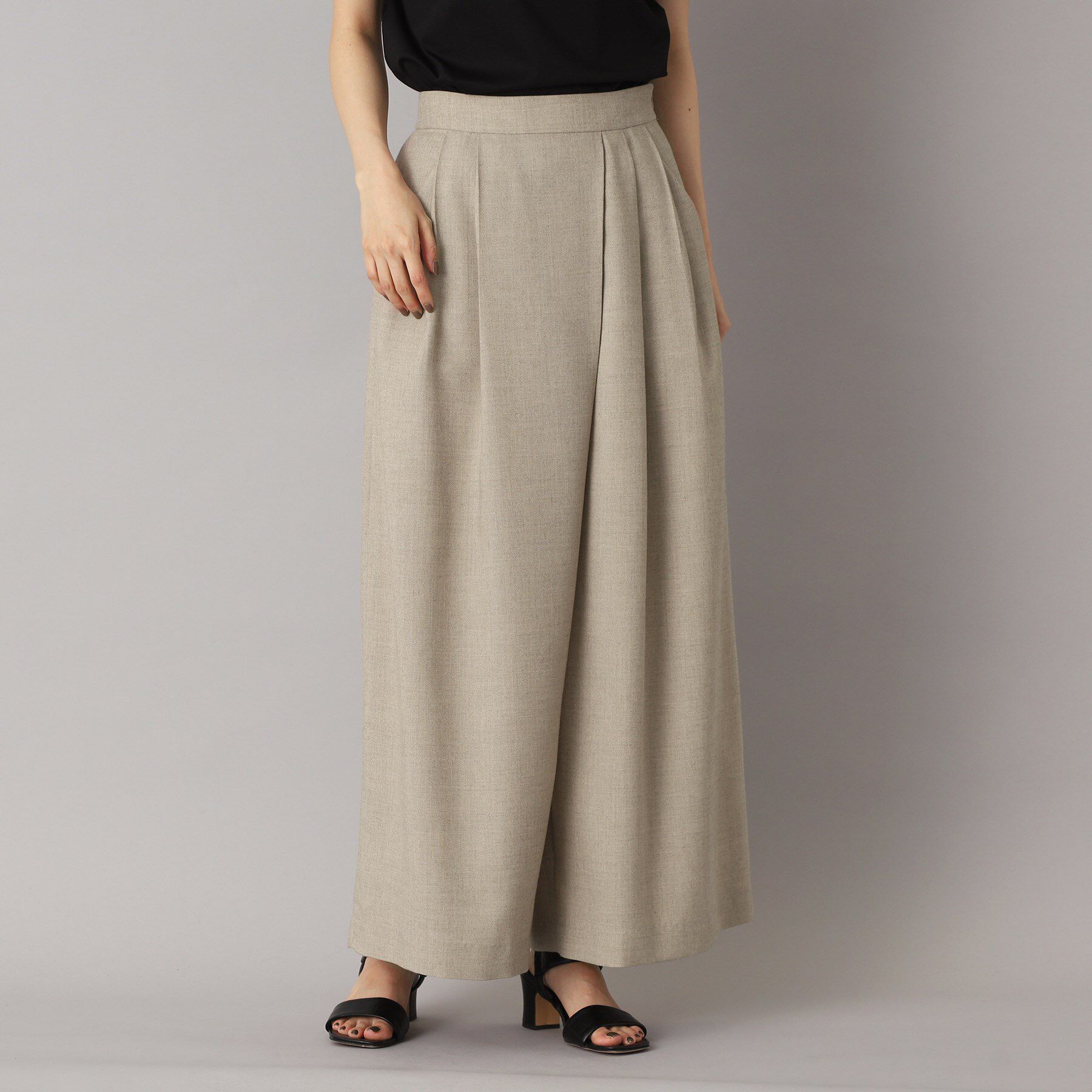 DRESSTERIOR「【洗える/後ろウエストゴム】アシンメトリーウォッシャブルタックフレアパンツ」|その他|