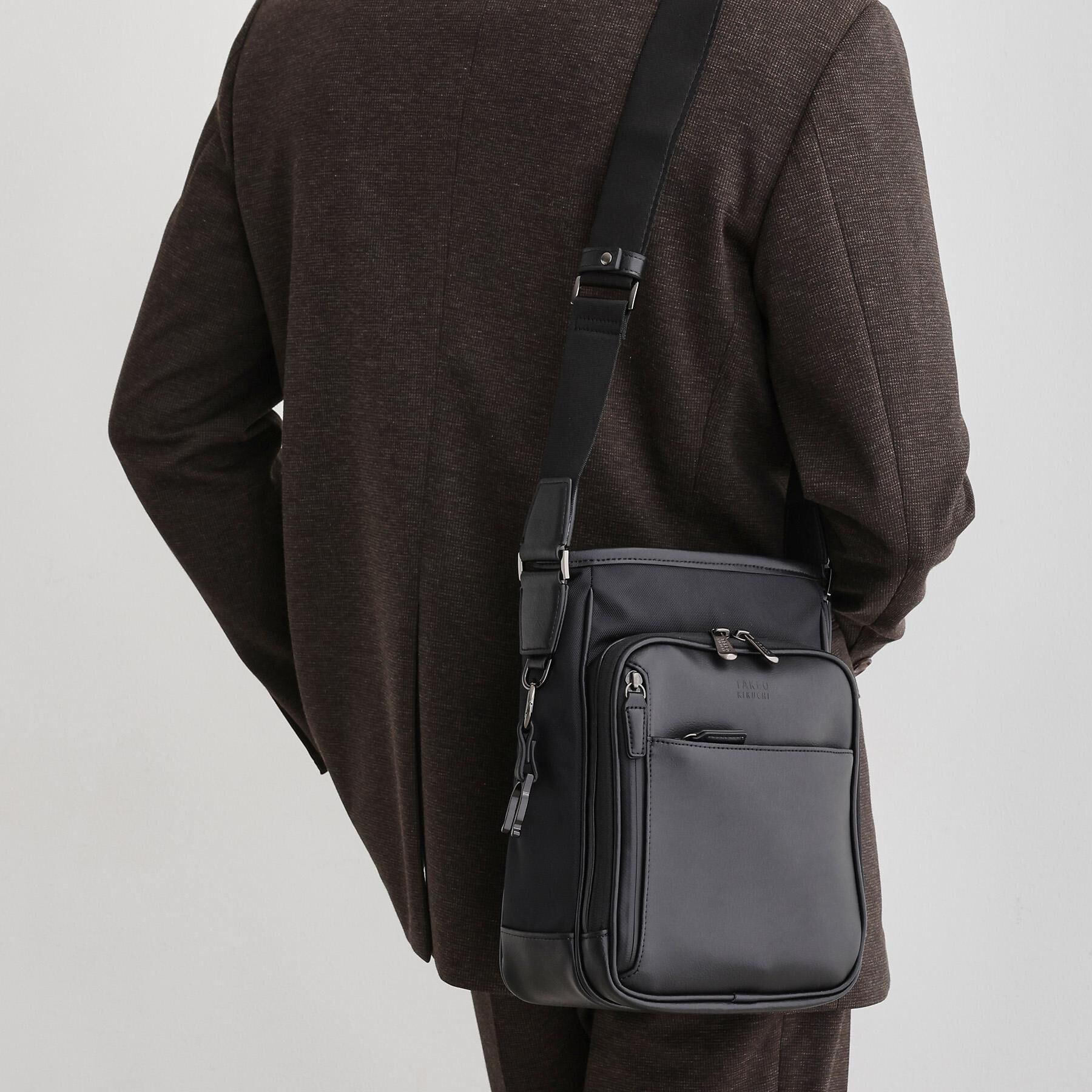 TAKEO KIKUCHI「【撥水機能】 CORDLEY（R）スマートショルダー」|ショルダー・メッセンジャー|