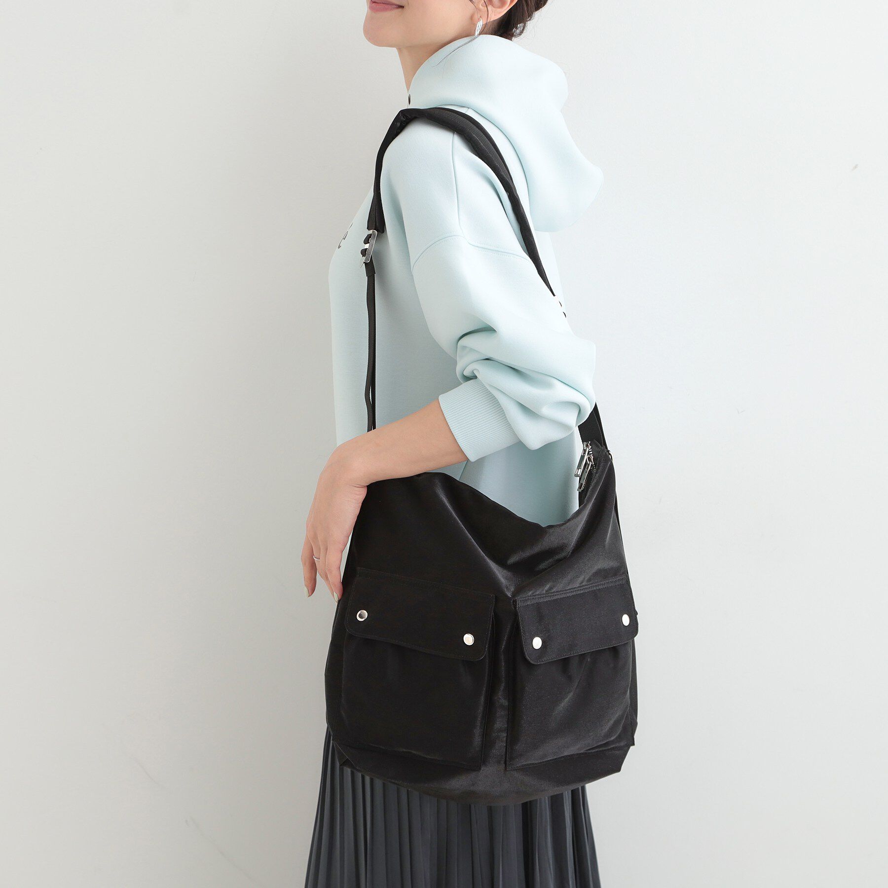 SHOO･LA･RUE「ダブルポケットワンショルダーバッグ」|ショルダー・メッセンジャー|
