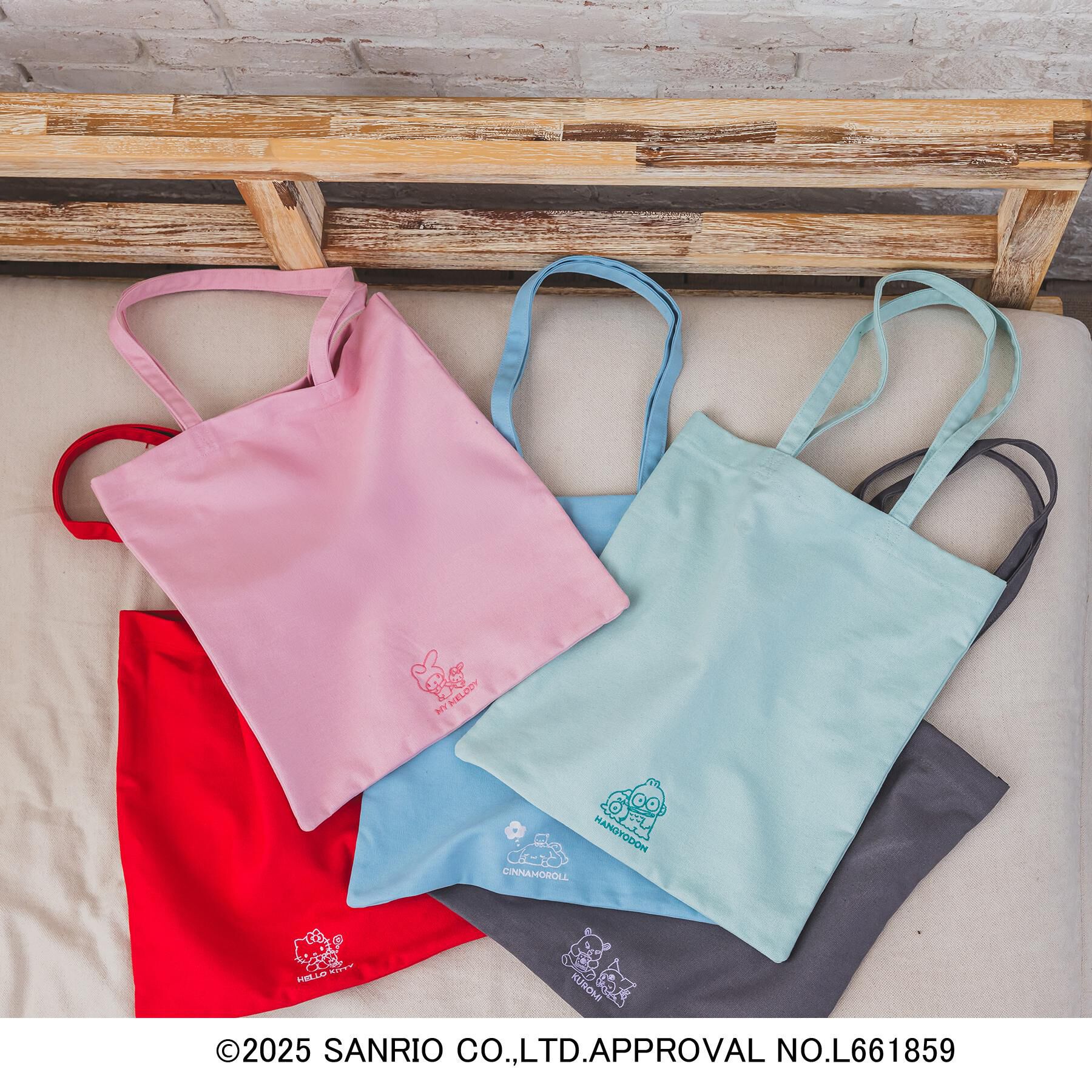 ITS&rsquo;DEMO「＜サンリオキャラクターズ＞フラットトート【A4対応】」|トートバッグ|