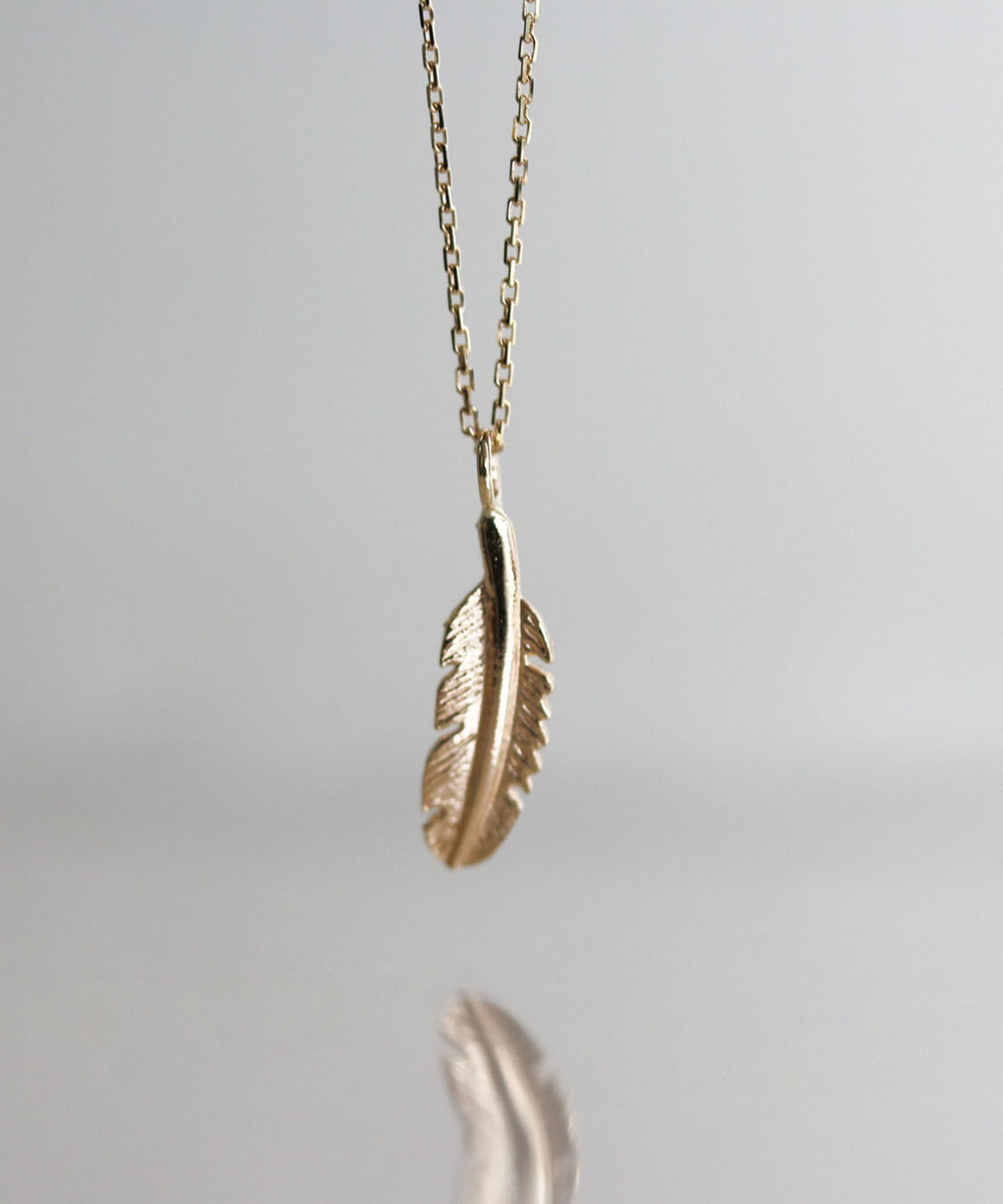  「ゴールド フェザー ネックレス | K10YG」|ネックレス|