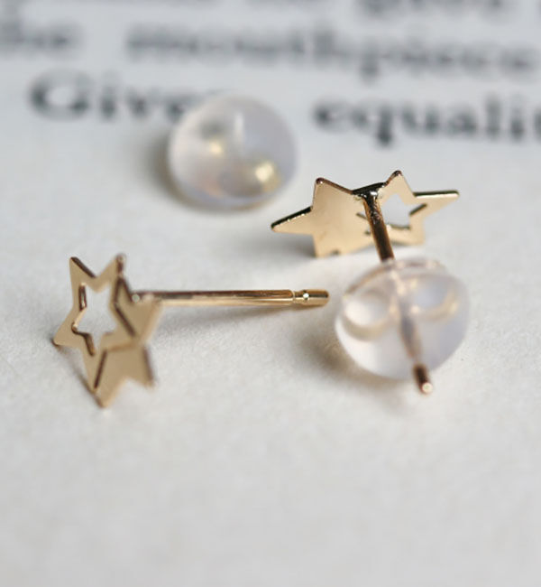  「ゴールド ツインスター ピアス | K18」|ピアス|