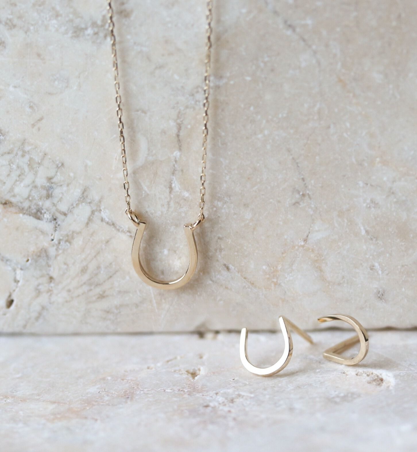  「ゴールド ホースシュー ネックレス | K10YG」|ネックレス|