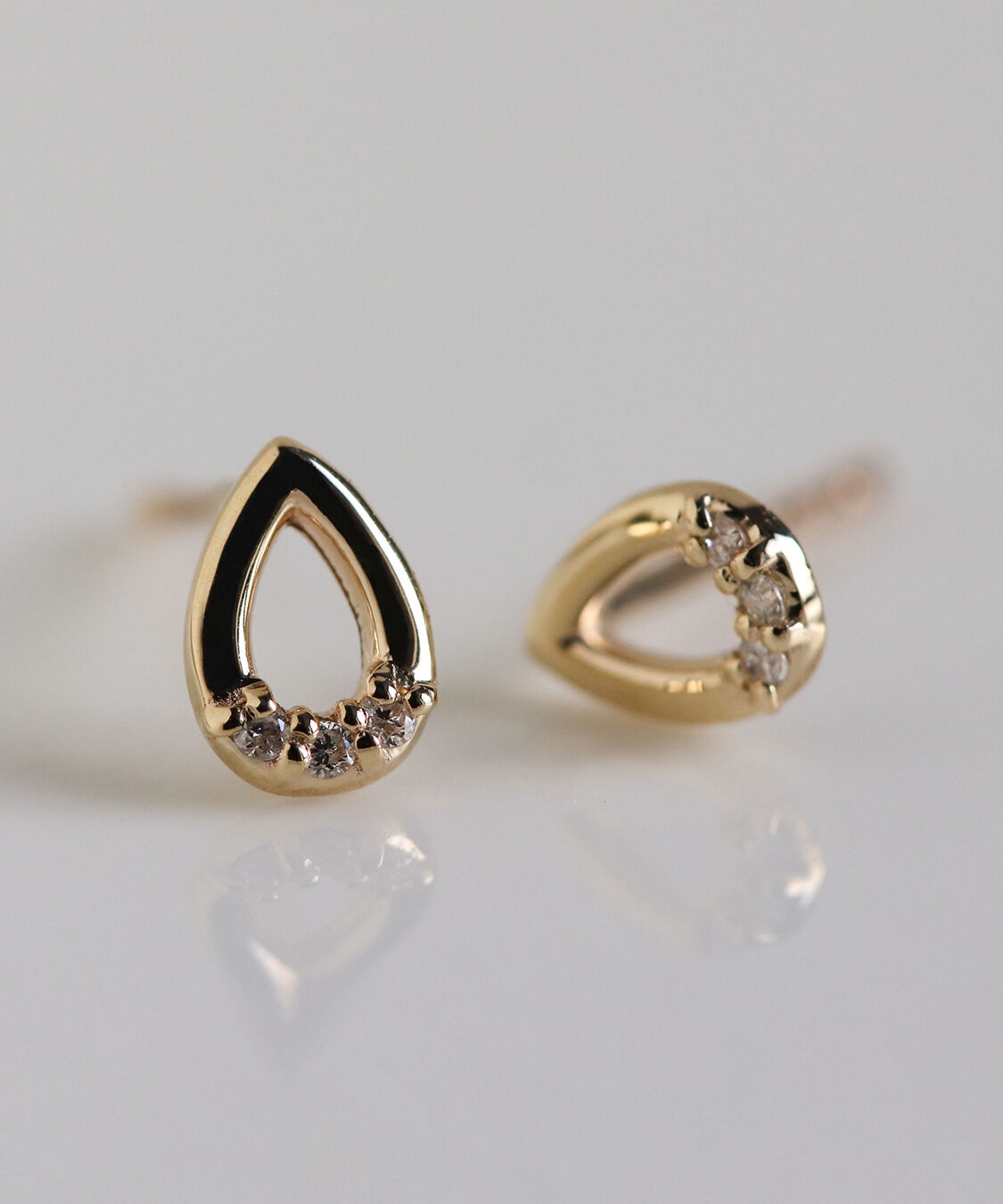  「ダイヤモンド ペアシェイプ ピアス | K10YG」|ピアス|