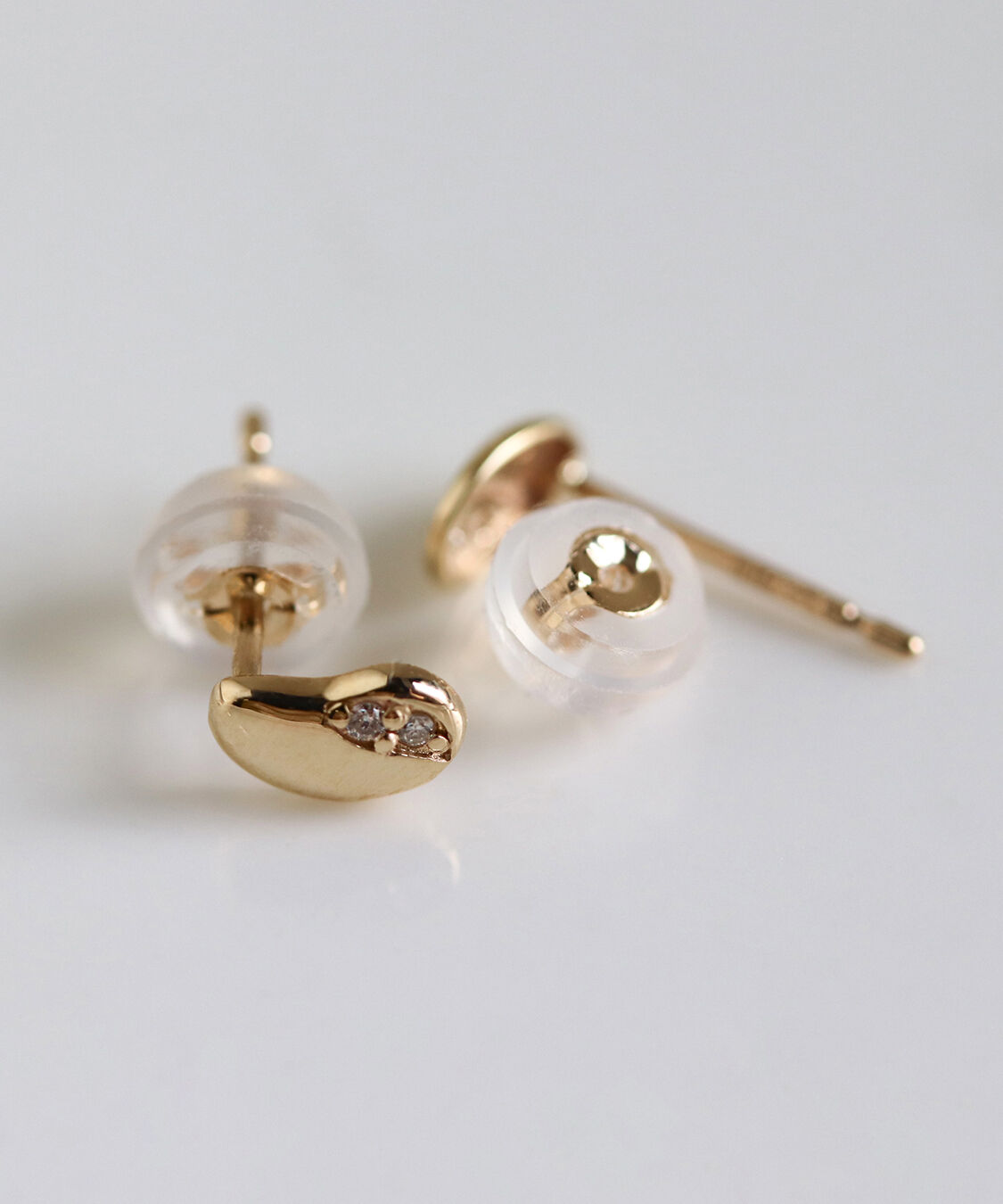  「ダイヤモンド ビーンズ ピアス | K10YG」|ピアス|