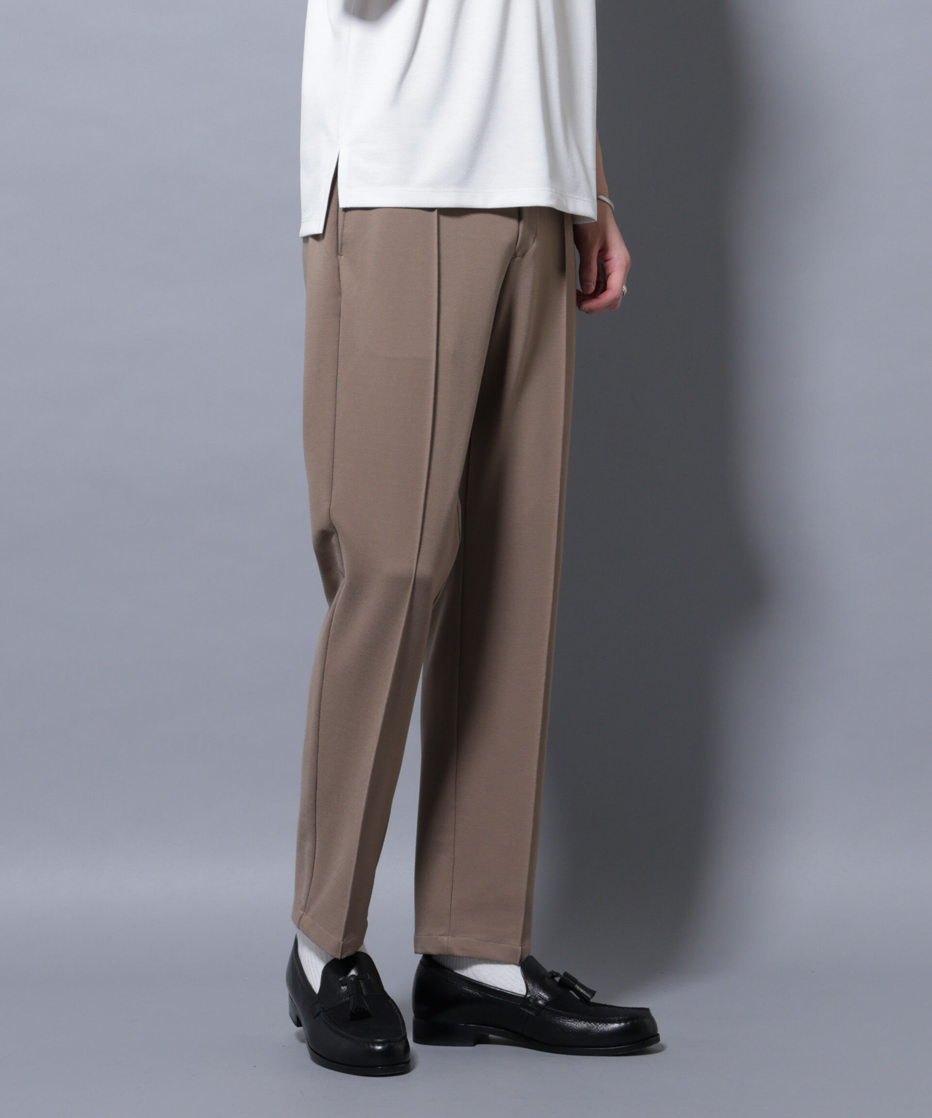 nano･universe「「モダンコンフォートシリーズ」スリムイージースラックス」|チノ|