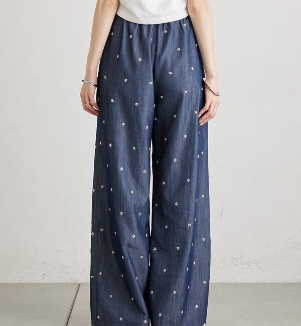  「ビージーフラワースラックス」|チノ|