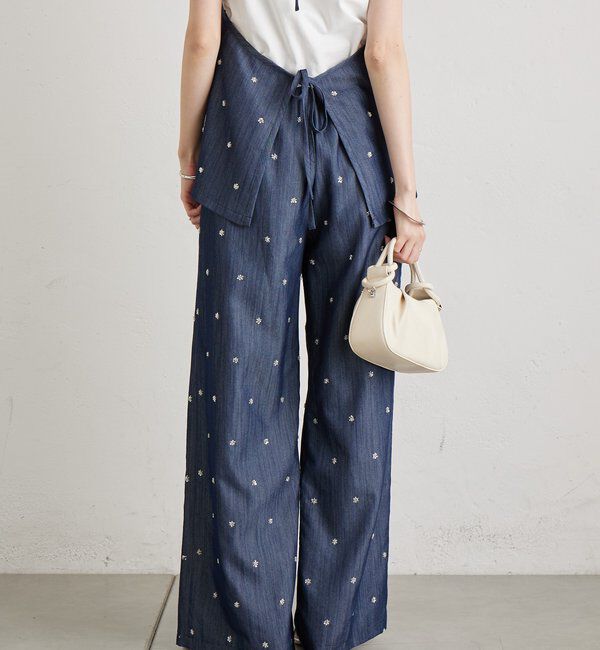  「ビージーフラワースラックス」|チノ|