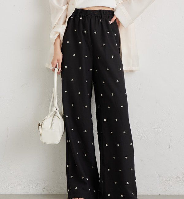  「ビージーフラワースラックス」|チノ|