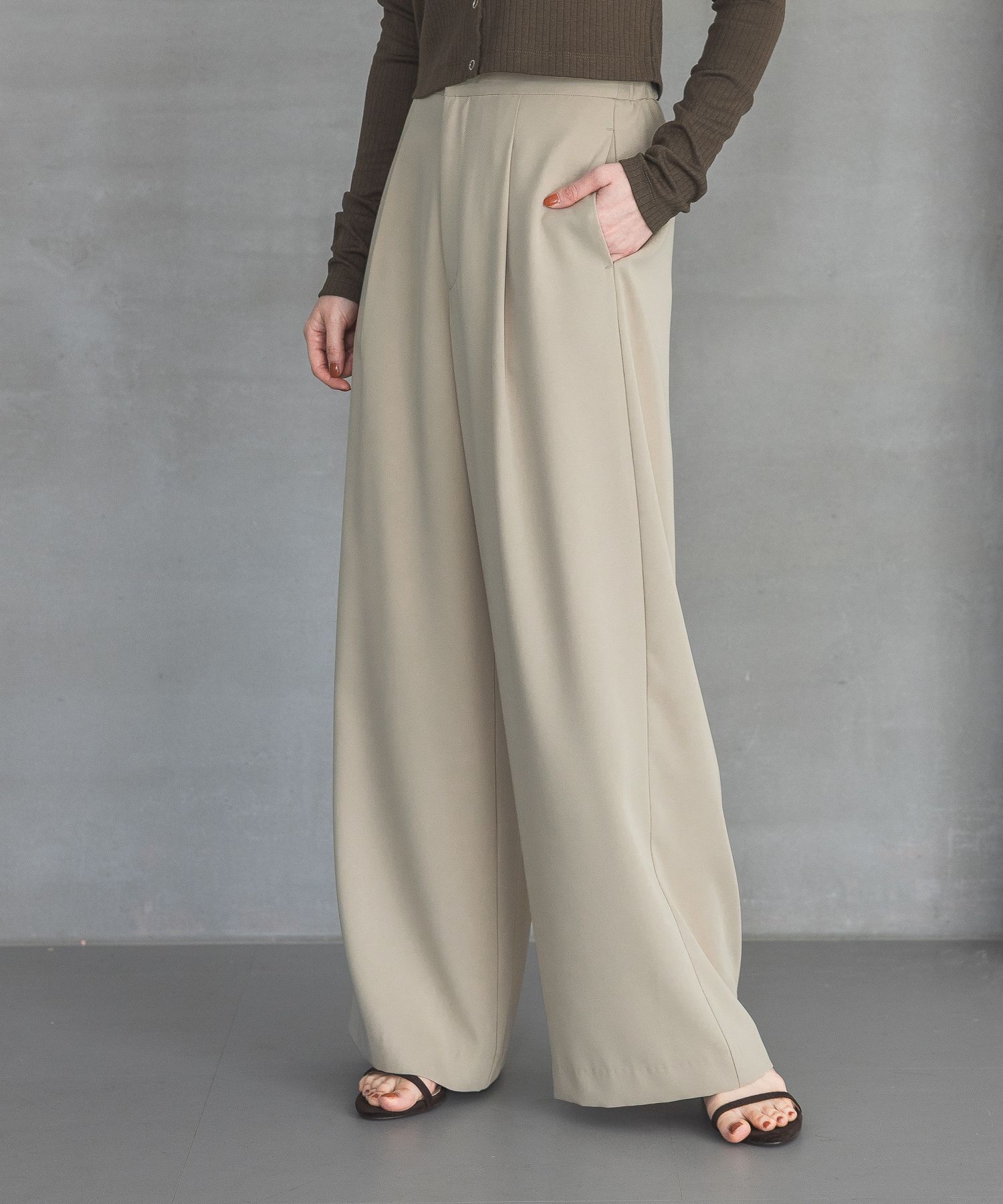 A part by 「【洗える】きれいめイージーストレートパンツ」|その他|ベージュ