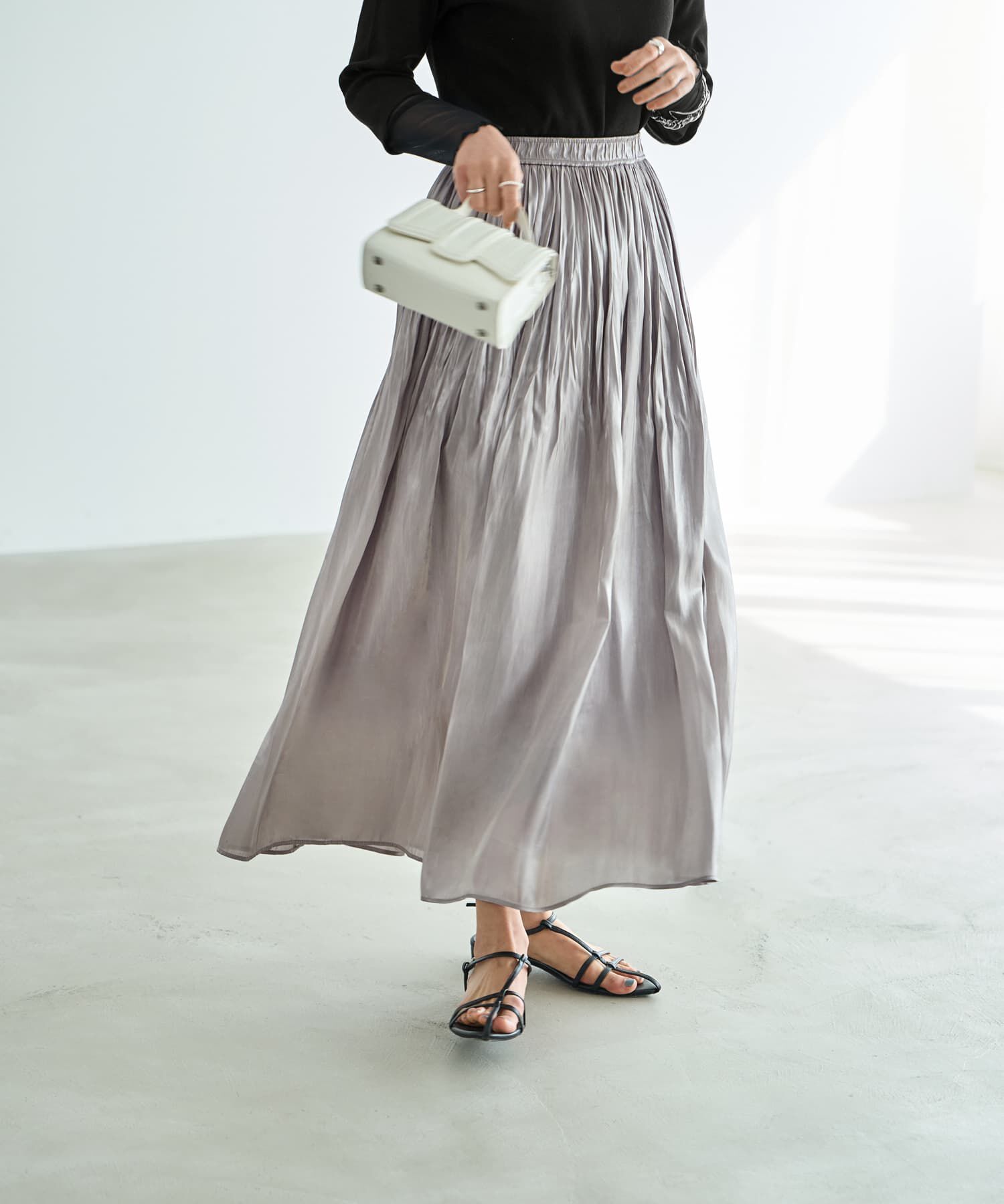 STYLE DELI「【LUXE】メタリックサテンギャザースカート」|フレア|シルバー