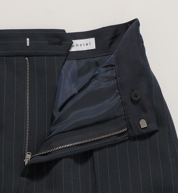 quaranciel「《予約》quaranciel:〈洗濯機可能〉ベルトデザイン Iライン スラックス スカート」|スカート|