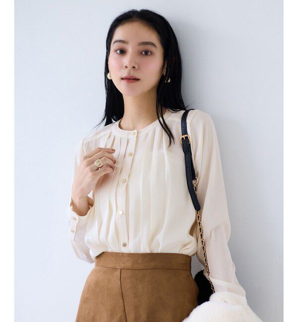 VIS「【WEB限定】ゴールドボタンタックブラウス」|シャツ・ブラウス|