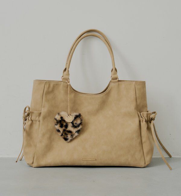  「ハートファーチャーム付きトートバッグ」|トートバッグ|ベージュその他3